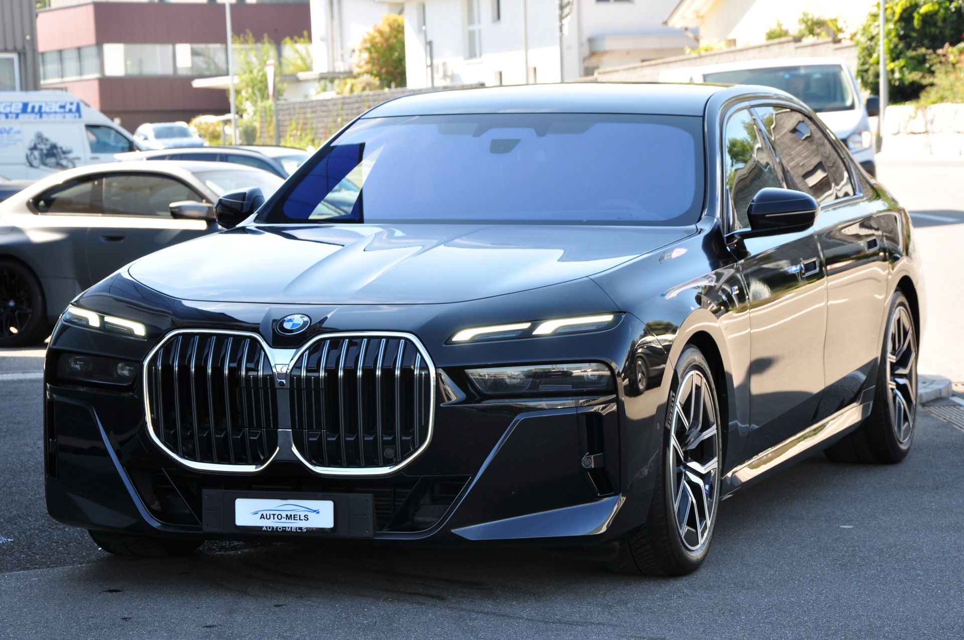 BMW 740d xDrive 48V M Sport Steptronic-showroom-element-2