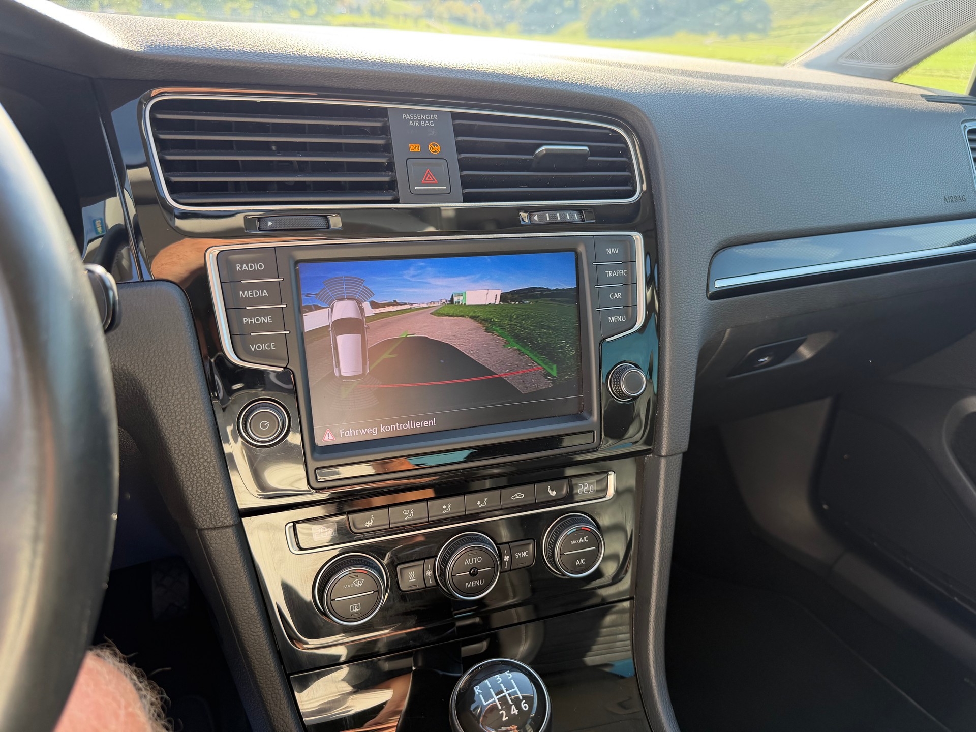 VW Golf 2.0 TDI Highline 4Motion-image-15