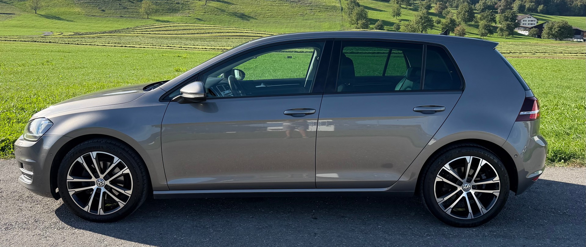 VW Golf 2.0 TDI Highline 4Motion-image-2