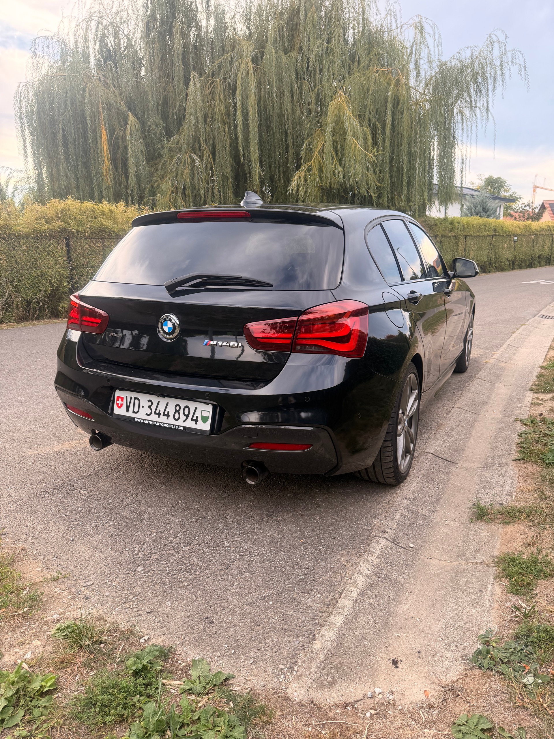 BMW M140i xDrive-image-3