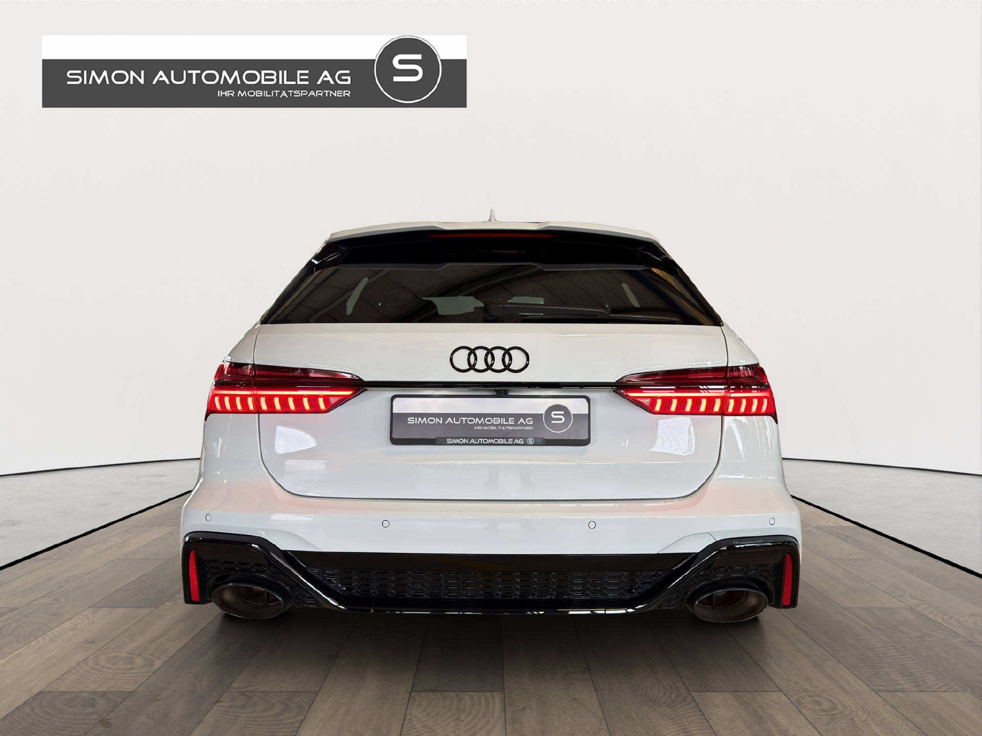 AUDI RS6 Avant 4.0 V8 TFSI quattro T-Tronic-image-4