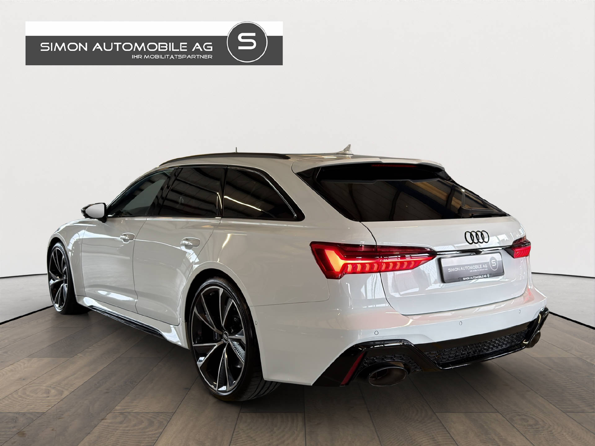AUDI RS6 Avant 4.0 V8 TFSI quattro T-Tronic-showroom-element-3