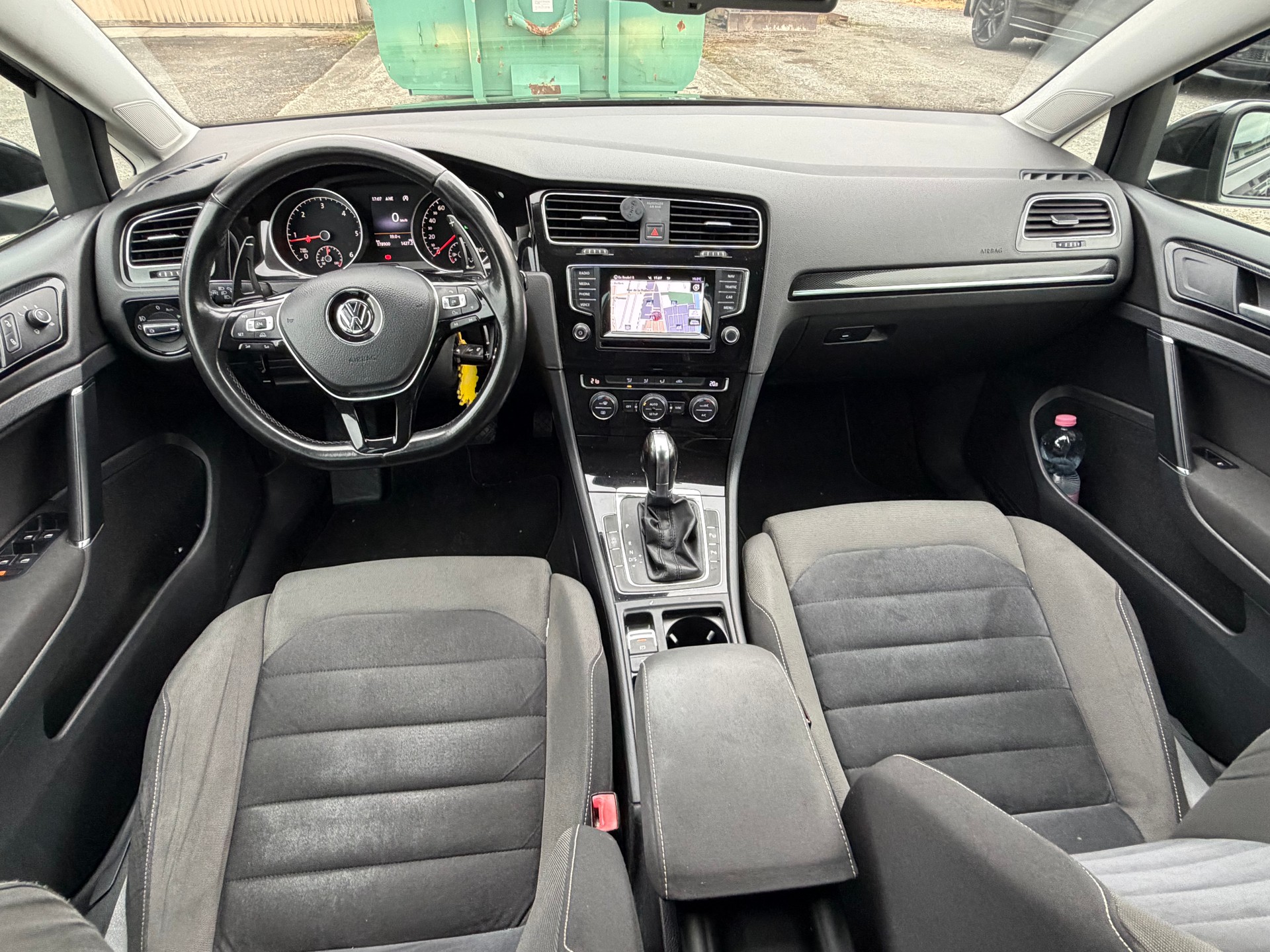 VW Golf 2.0 TDI Highline DSG-image-7