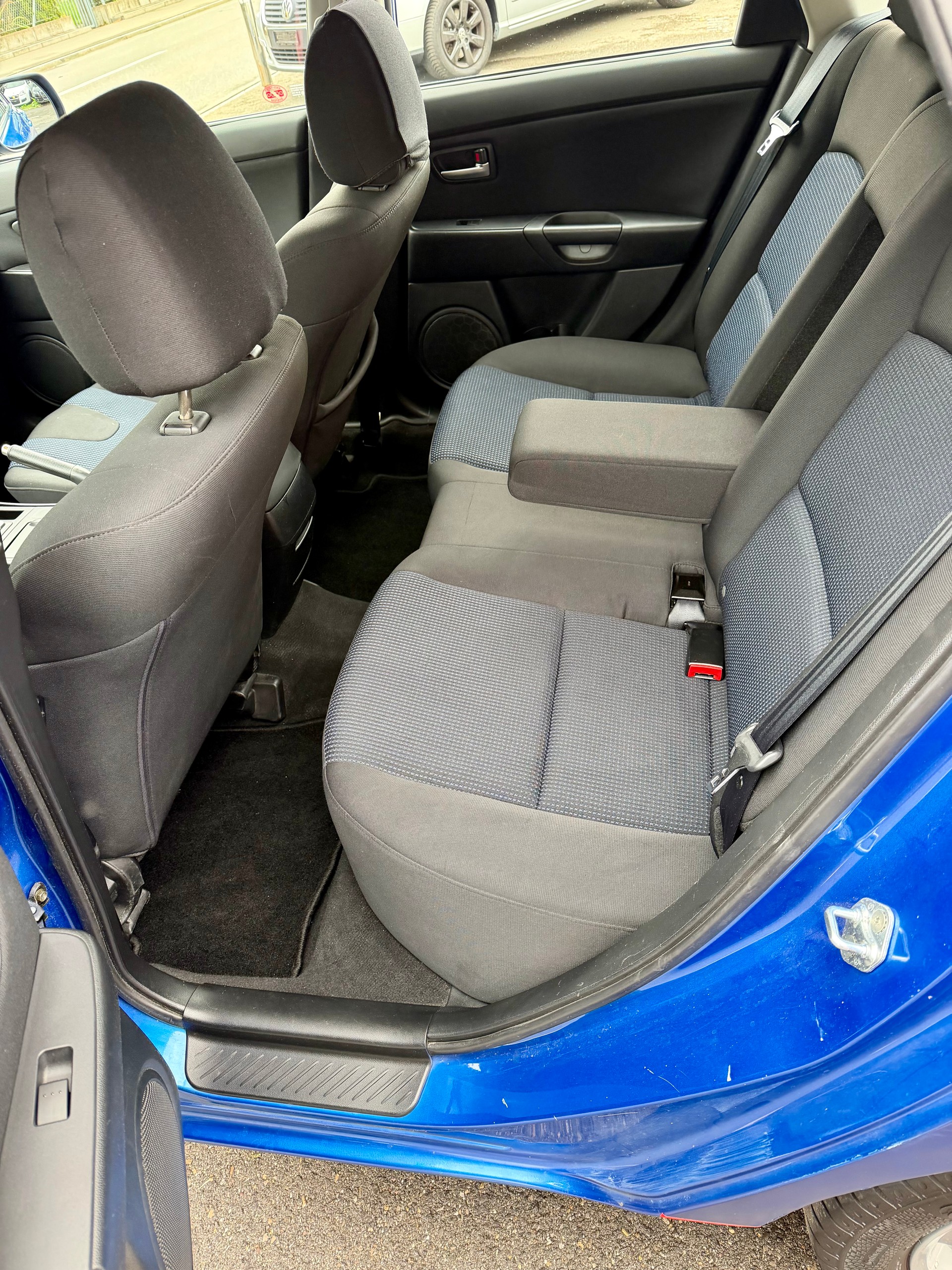 MAZDA 3 1.6 16V Confort-image-7