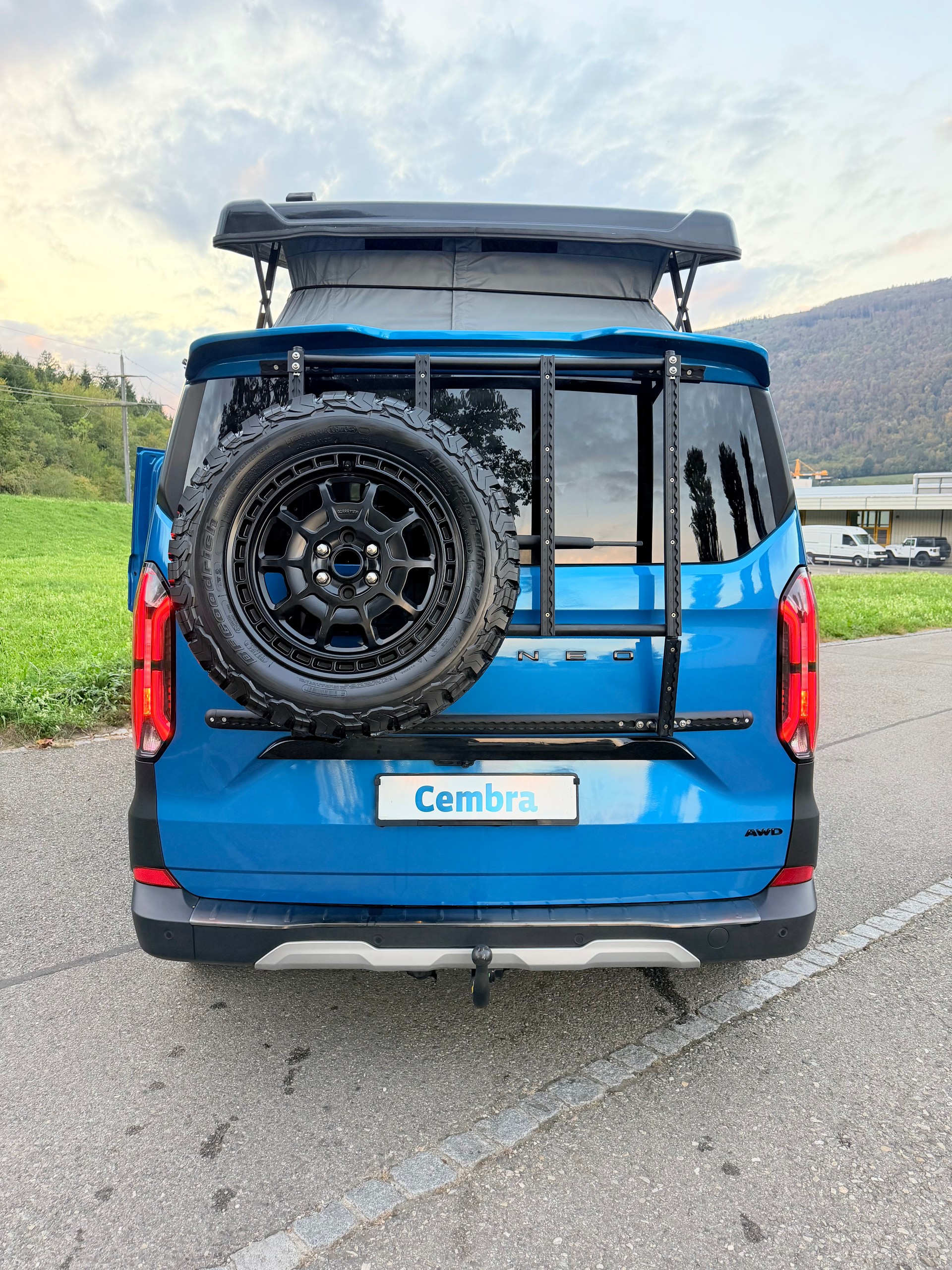 FORD "VANEXT OFFROAD" CAMPER 4X4 "FORD TOURNEO CUSTOM" HÖHER + 5 PLÄTZER AUTOMAT MIT AHK......SONDERANFERTIGUNG CH GEPRÜFT !!-image-5