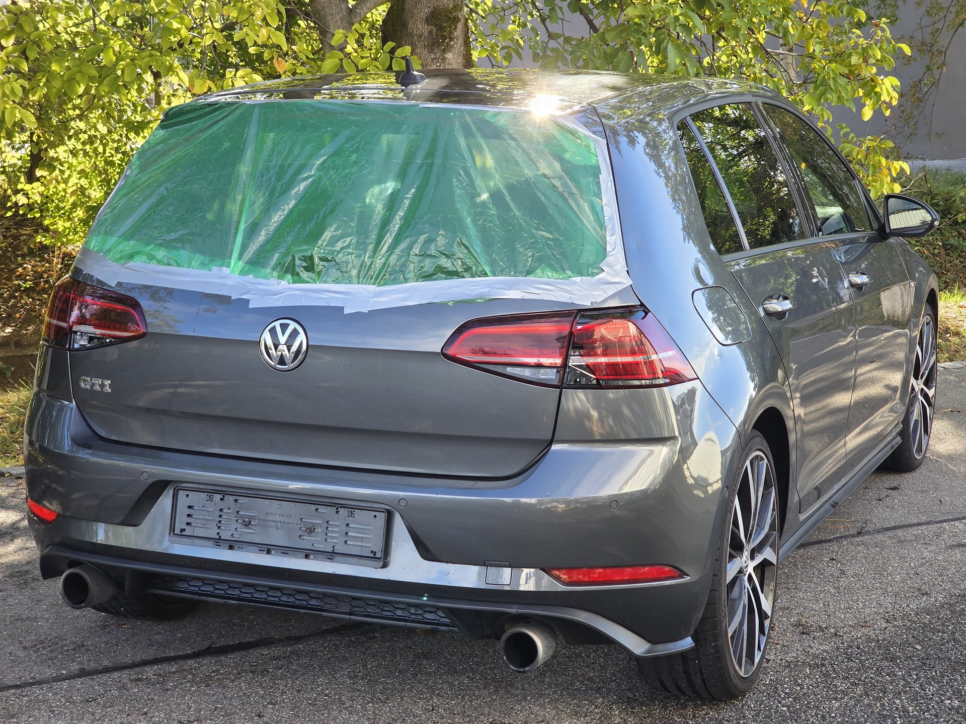 VW Golf 2.0 TSI GTI-image-2
