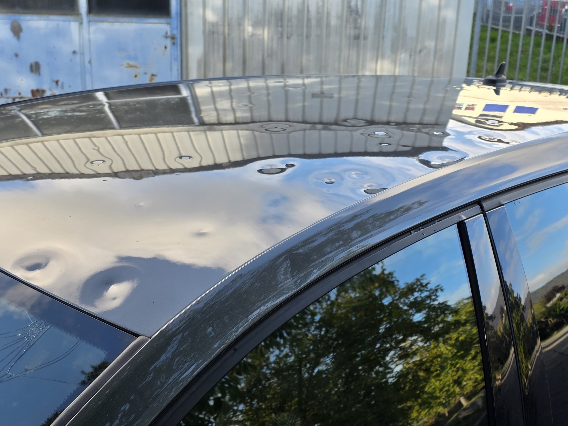 VW Golf 2.0 TSI GTI-image-5