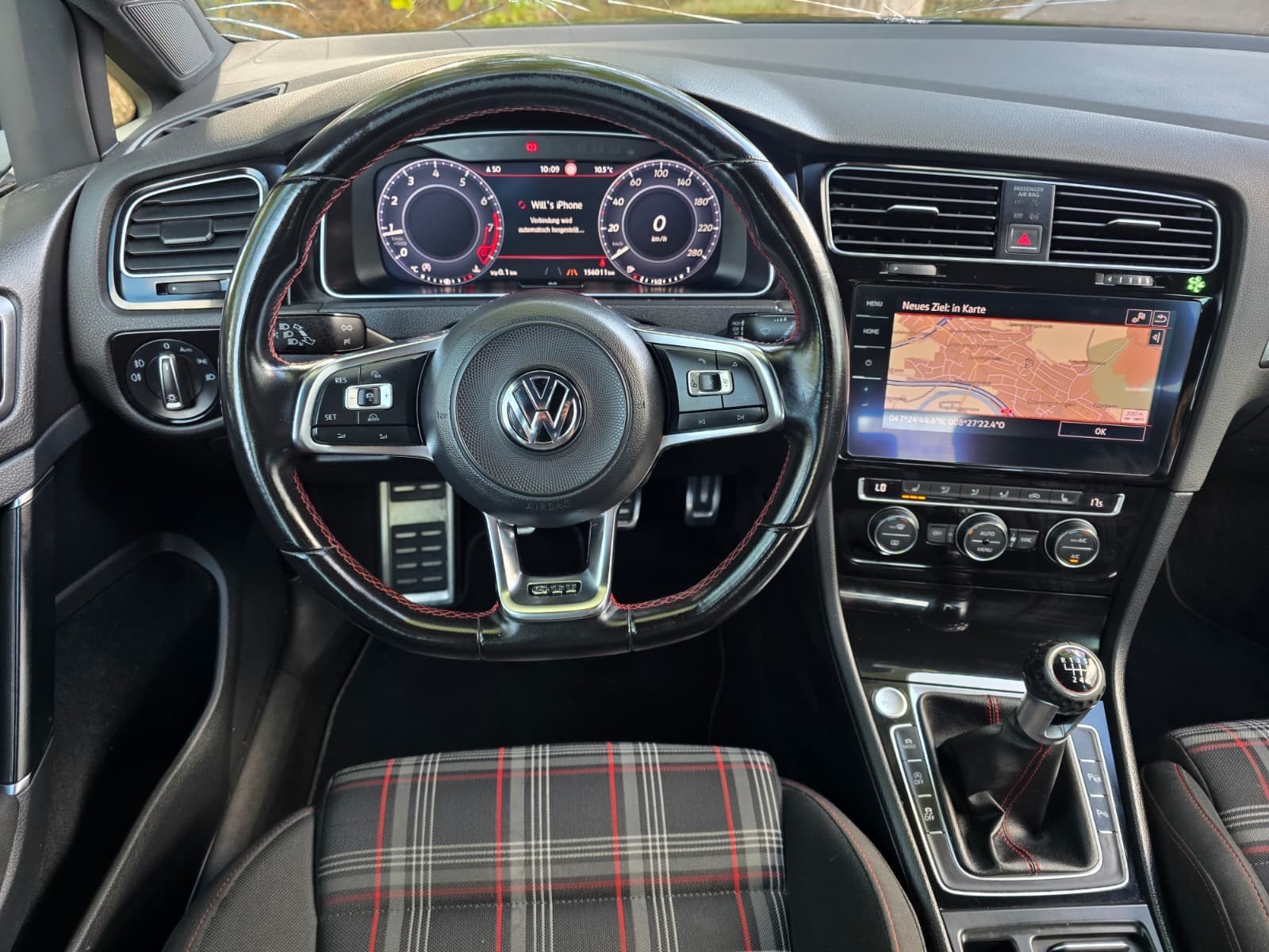 VW Golf 2.0 TSI GTI-image-10