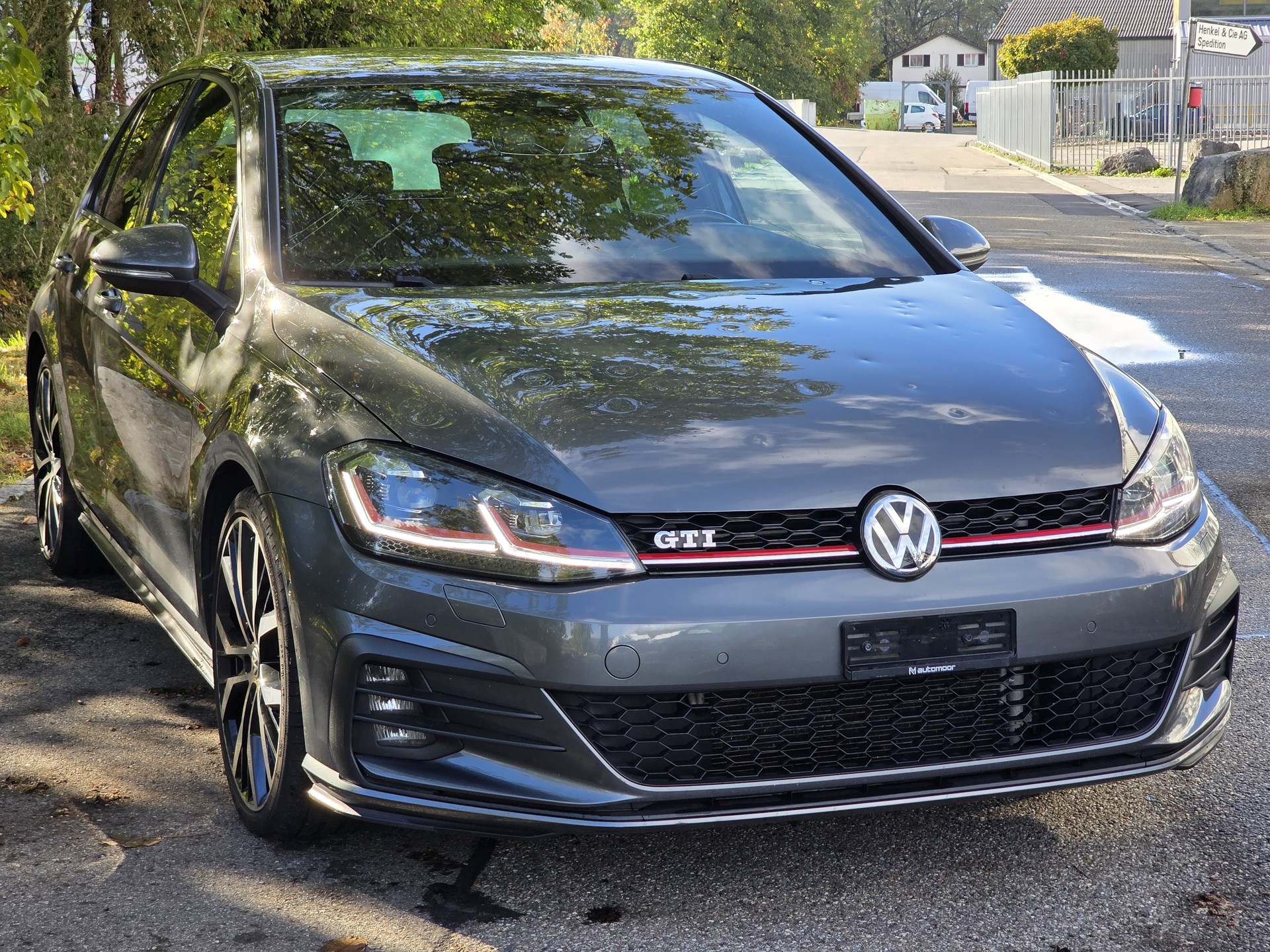 VW Golf 2.0 TSI GTI-image-1