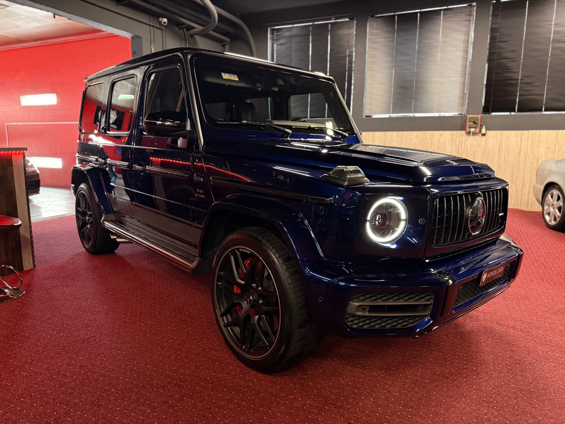MERCEDES-BENZ G 63 AMG Speedshift Plus G-Tronic / ** DESIGNO Manufactur ** / Frisch ab MFK, Service + Neue Pneu!-image-7