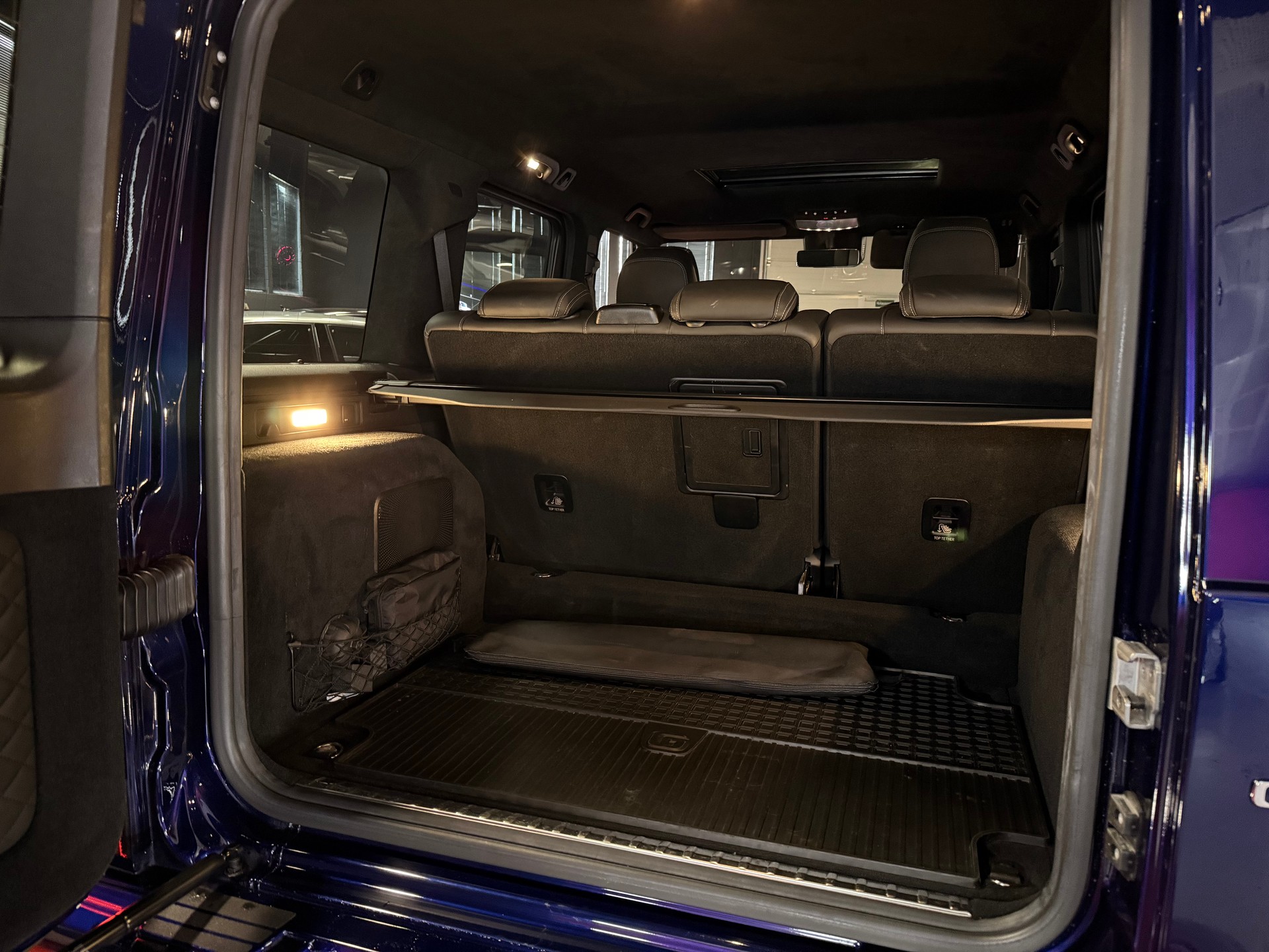 MERCEDES-BENZ G 63 AMG Speedshift Plus G-Tronic / ** DESIGNO Manufactur ** / Frisch ab MFK, Service + Neue Pneu!-image-24