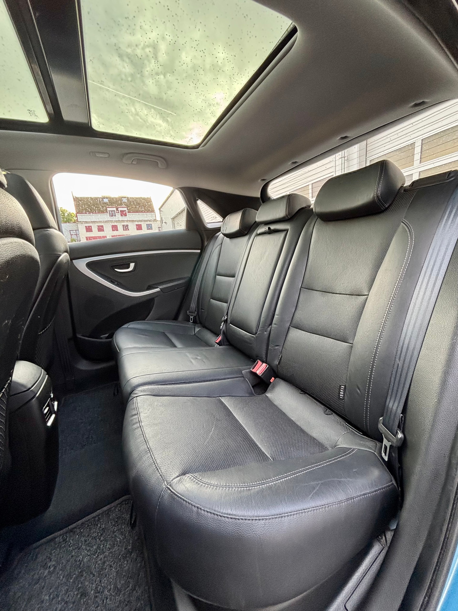 HYUNDAI i30 1.6 GDI Premium Automatic-image-14