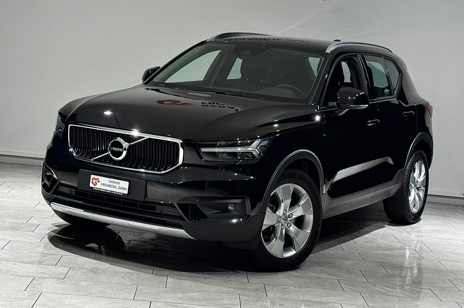 VOLVO XC40 B4 Benzin Mild Hybrid AWD Momentum Geartronic | 1.Hand | AHK |-image-3