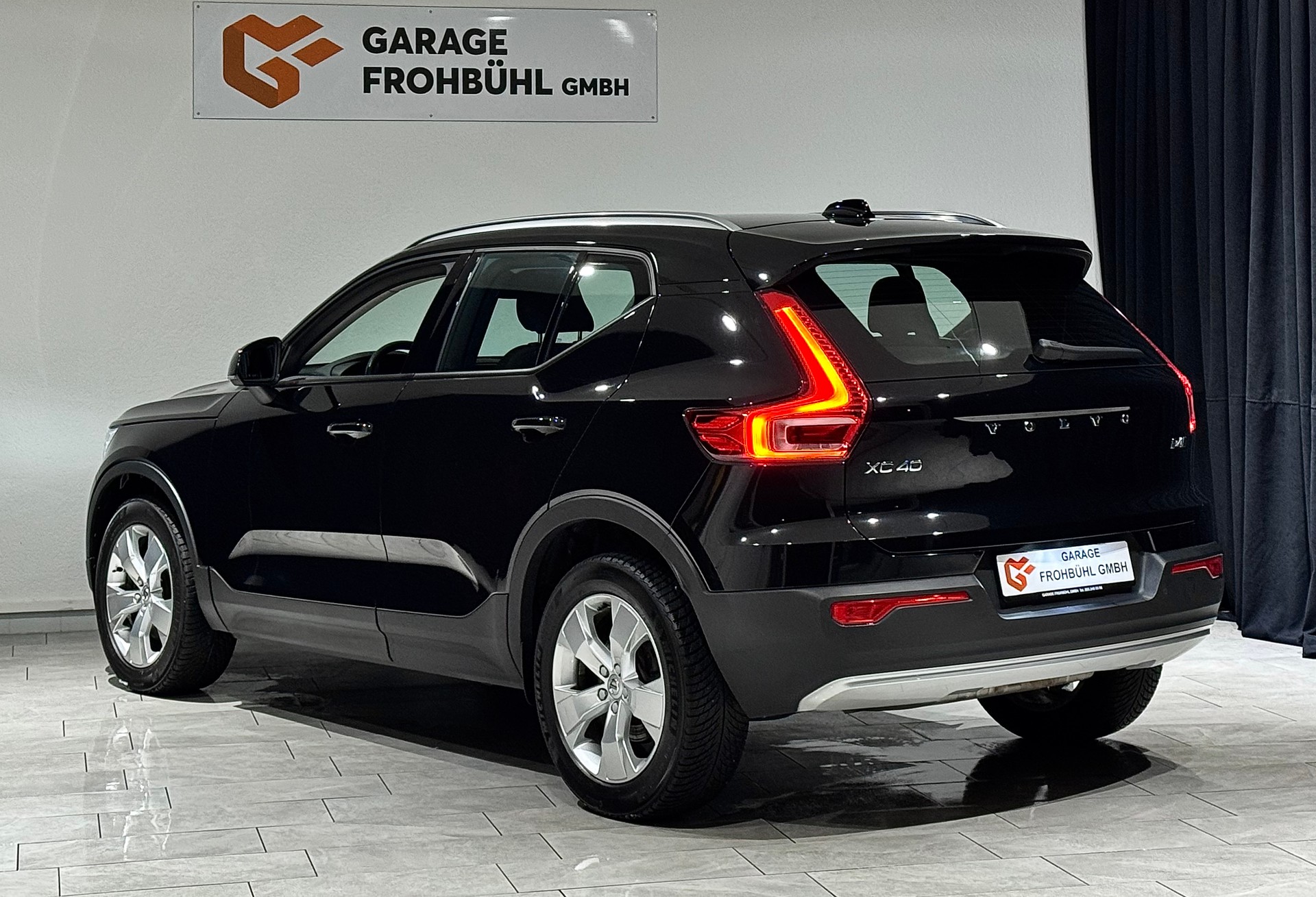 VOLVO XC40 B4 Benzin Mild Hybrid AWD Momentum Geartronic | 1.Hand | AHK |-image-5