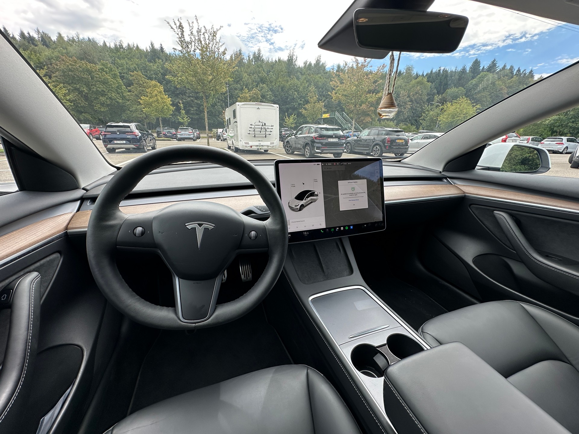 TESLA Long Range D-image-6