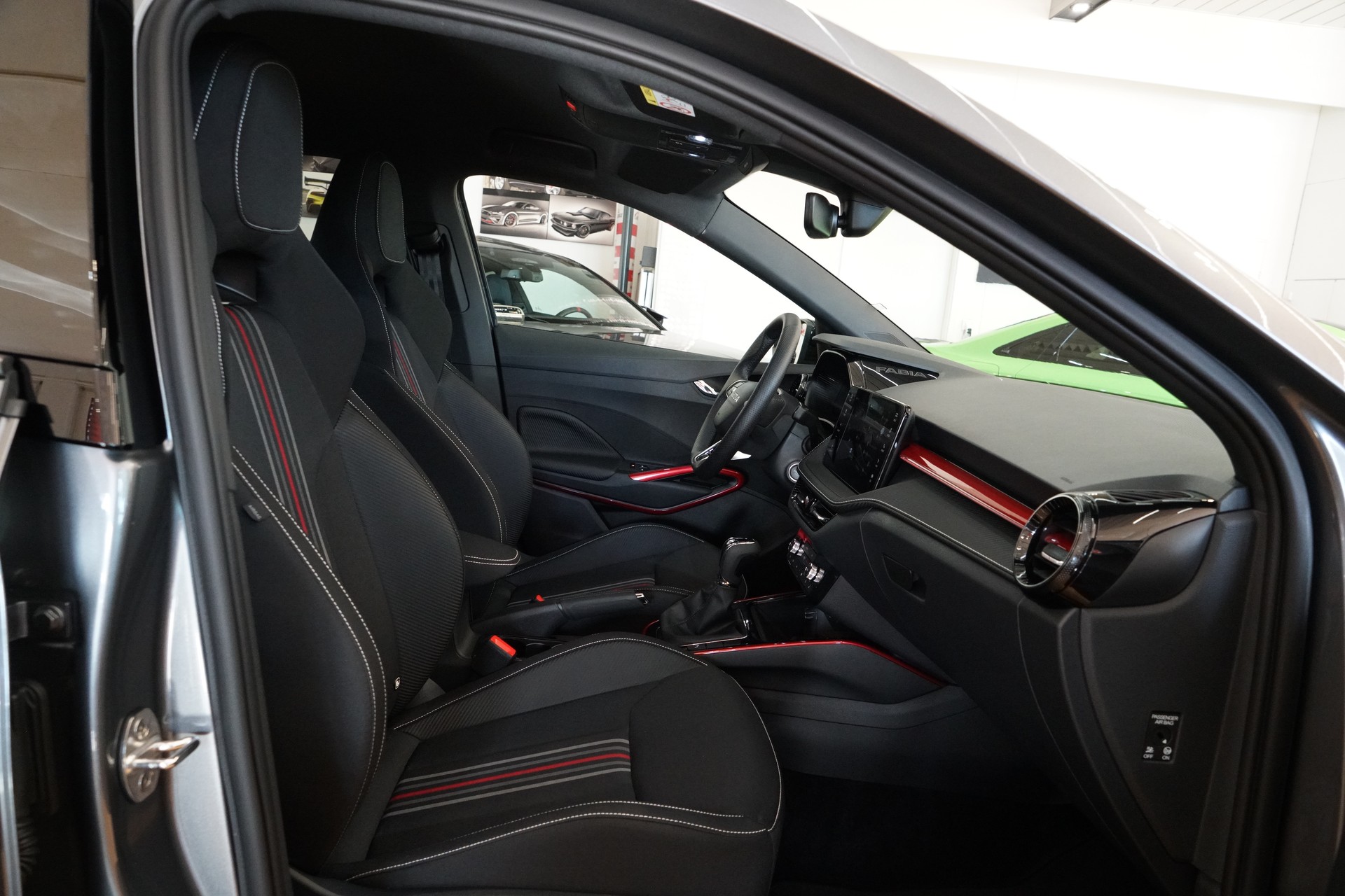 SKODA Fabia 1.0 TSI Monte Carlo DSG-image-21