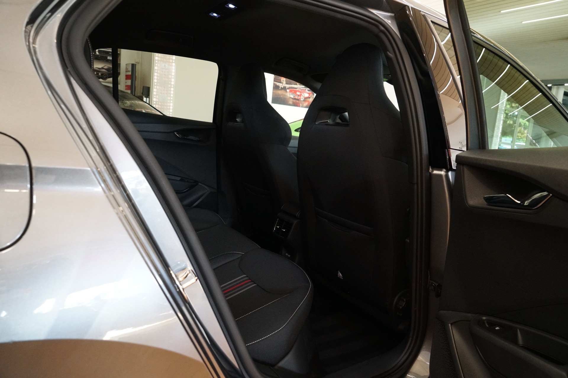 SKODA Fabia 1.0 TSI Monte Carlo DSG-image-17