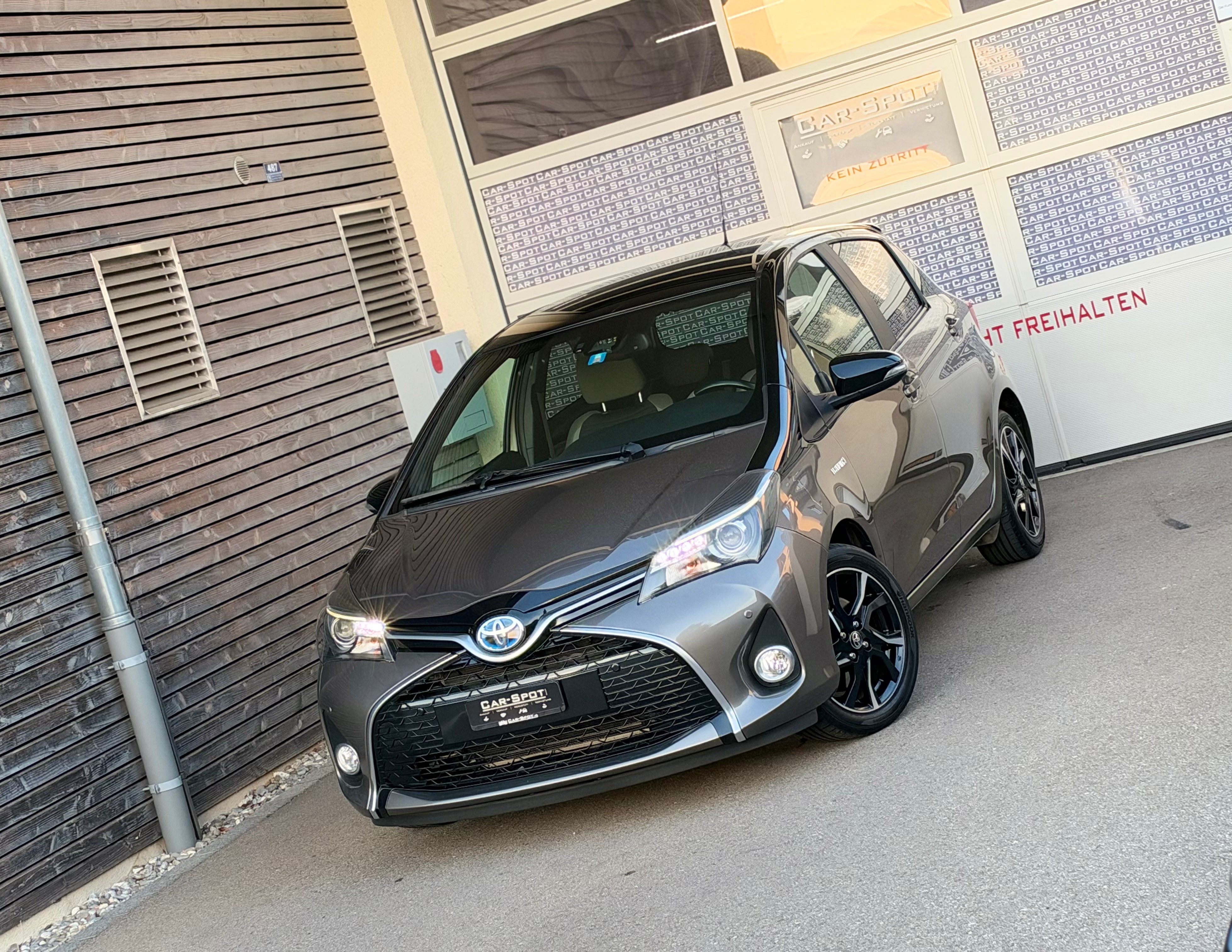 Car photo