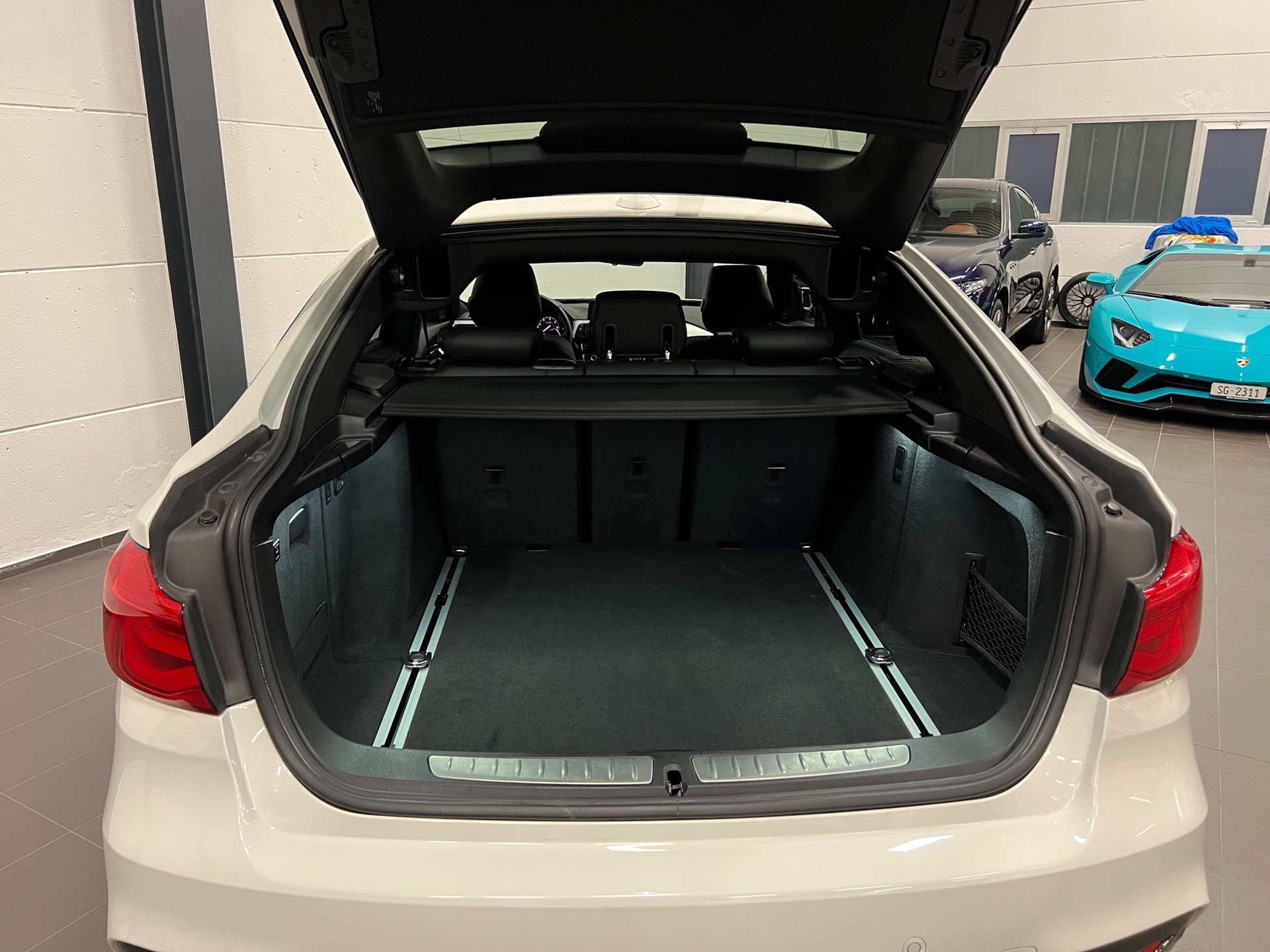 BMW 330d GT xDrive M Sport Steptronic-image-23