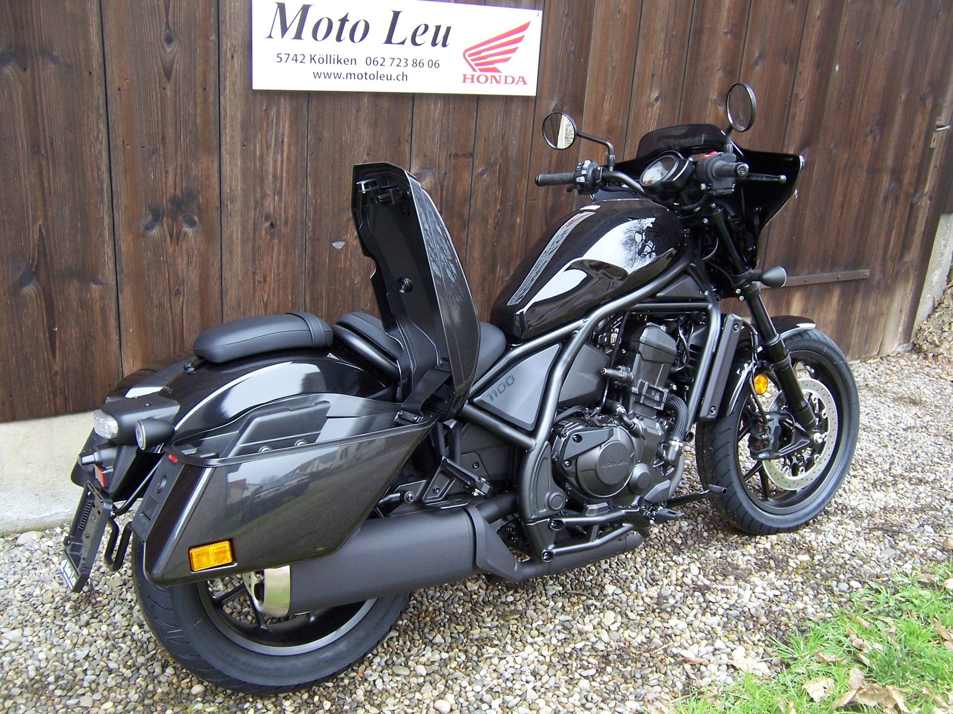 HONDA CMX 1100 Rebel Touring-image-11