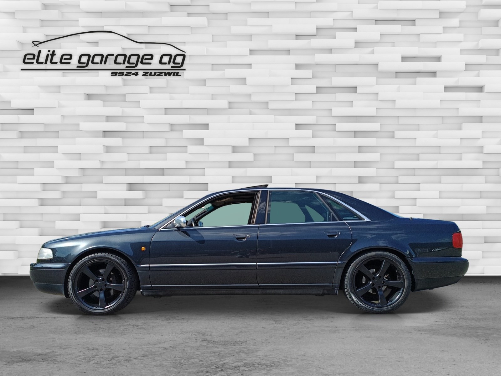 AUDI S8 4.2 quattro-image-3