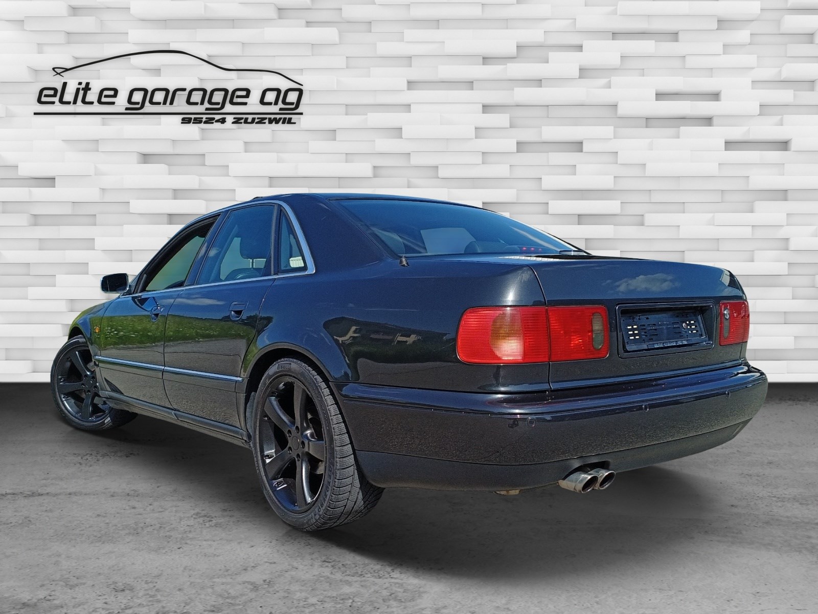 AUDI S8 4.2 quattro-image-7