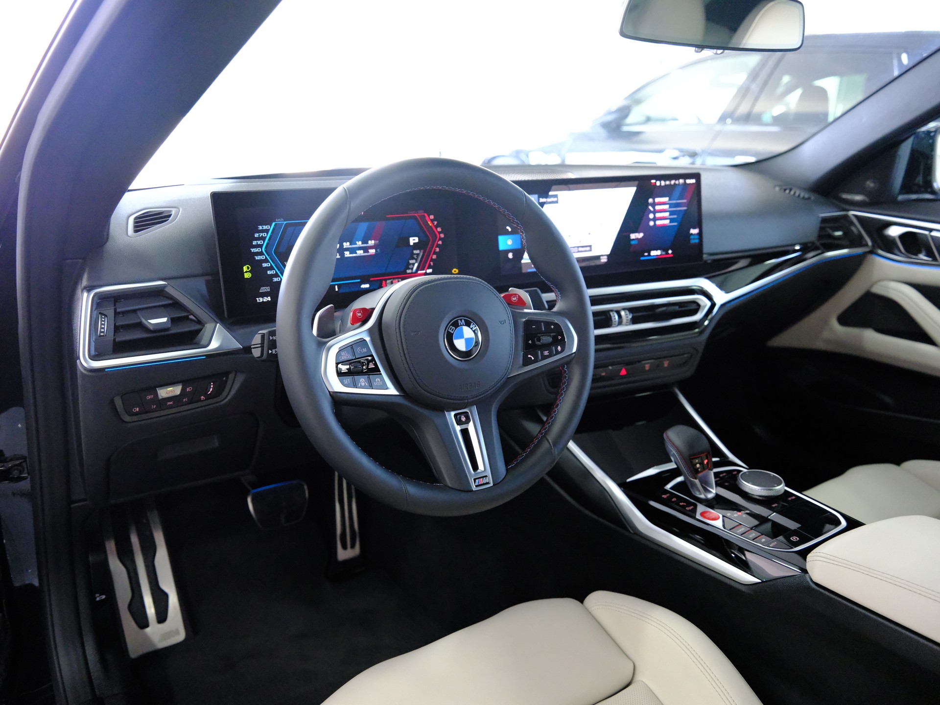 BMW M4 Coupé Competition M xDrive-image-15