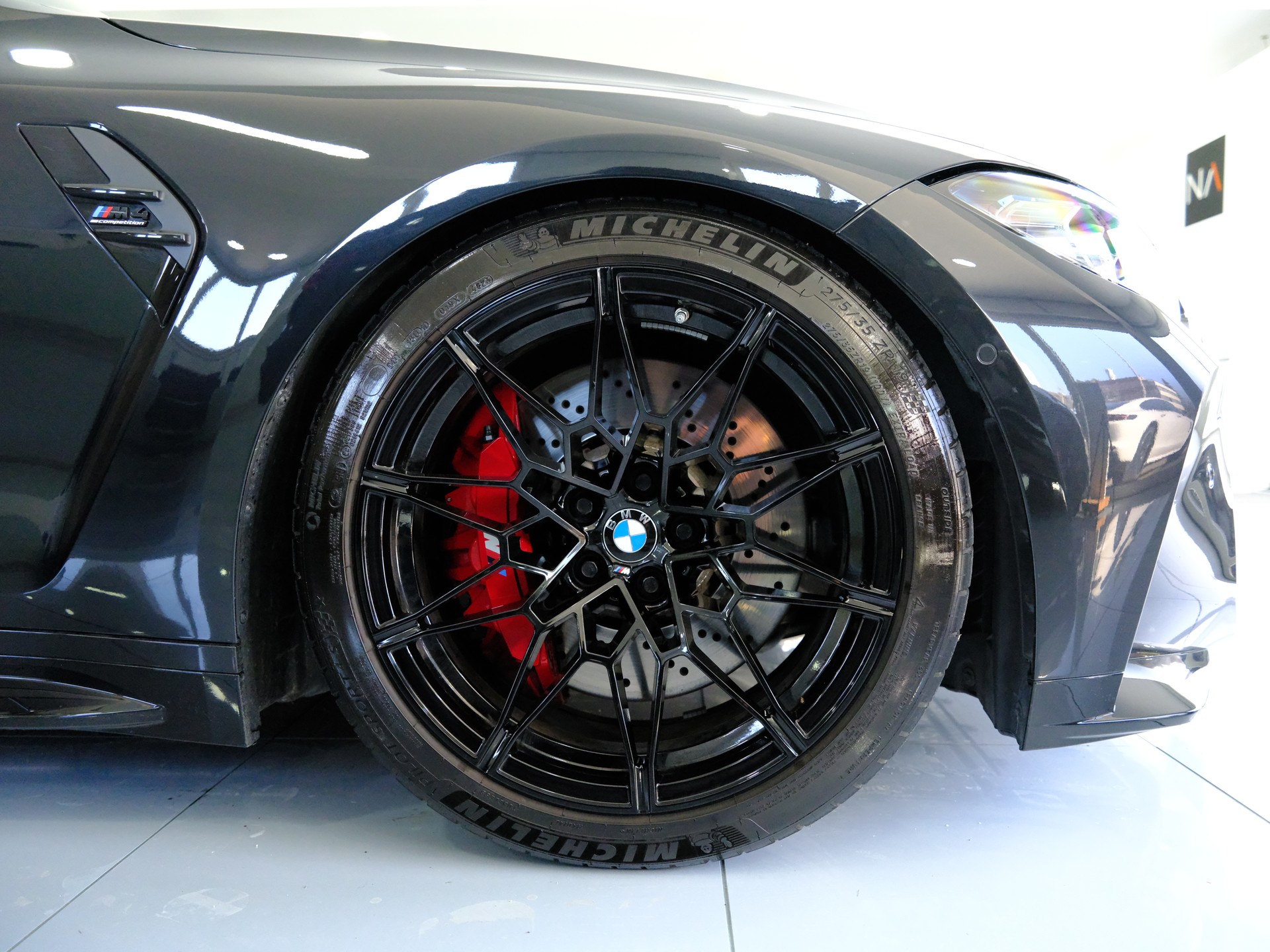 BMW M4 Coupé Competition M xDrive-image-13