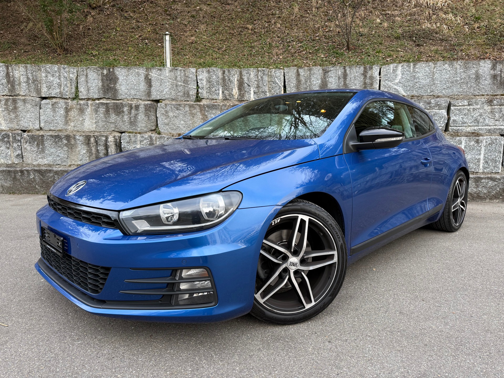 VW Scirocco 2.0 TSI BMT-image-0