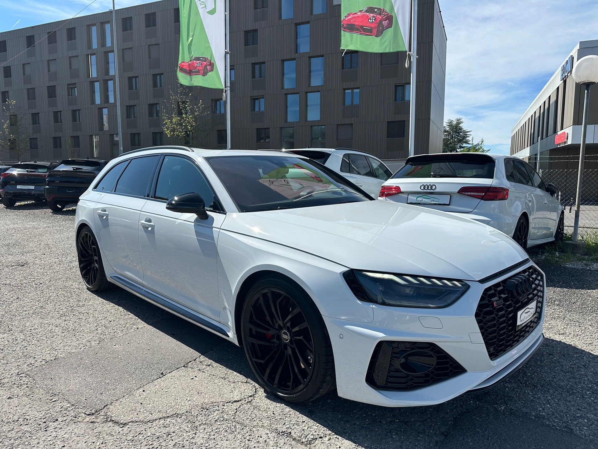 AUDI RS4 Avant quattro tiptronic-image-7