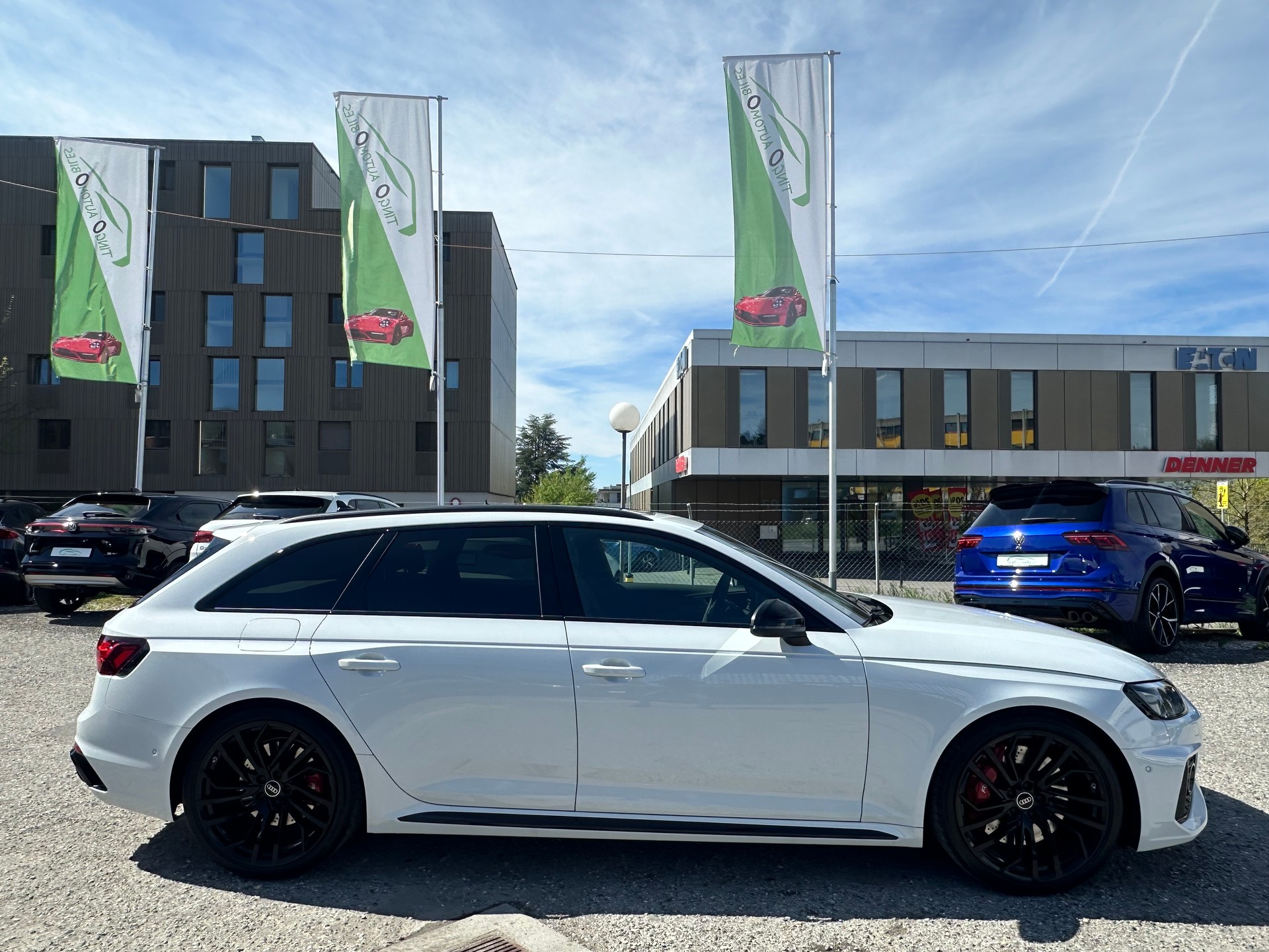 AUDI RS4 Avant quattro tiptronic-image-9