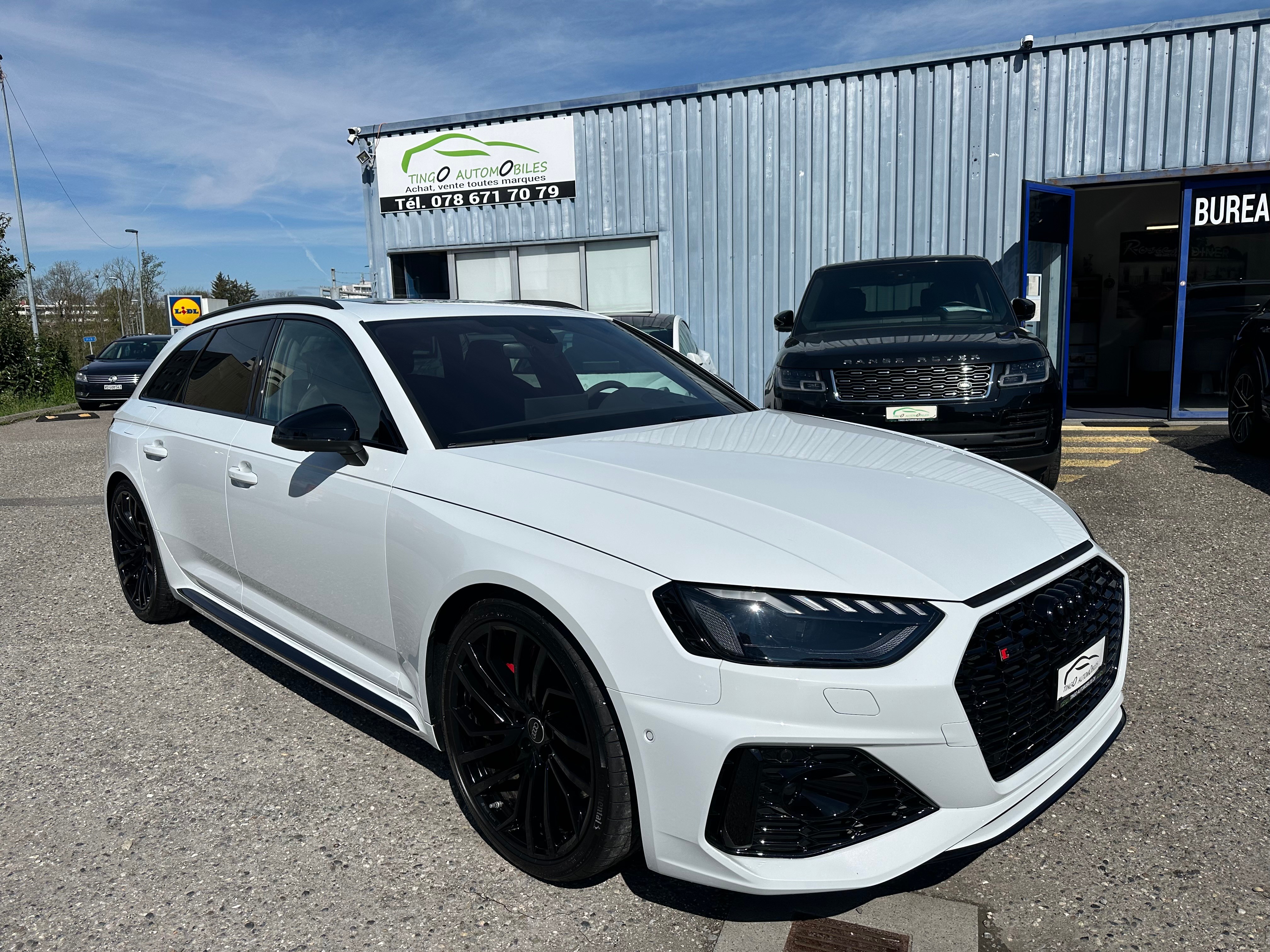 Car photo