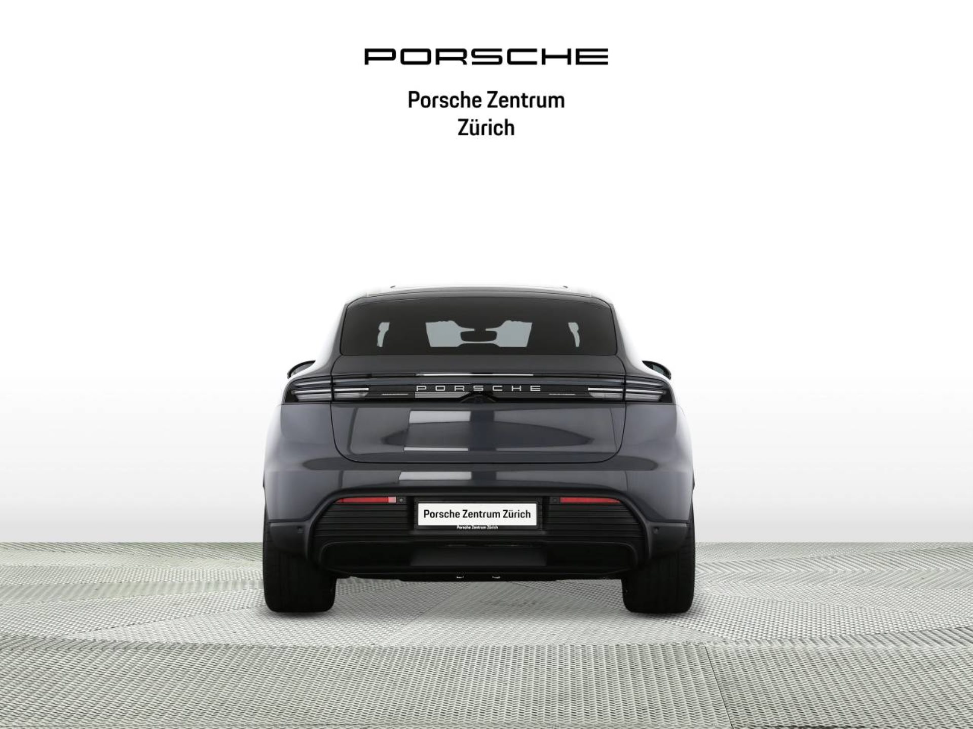 PORSCHE Macan 4-image-7