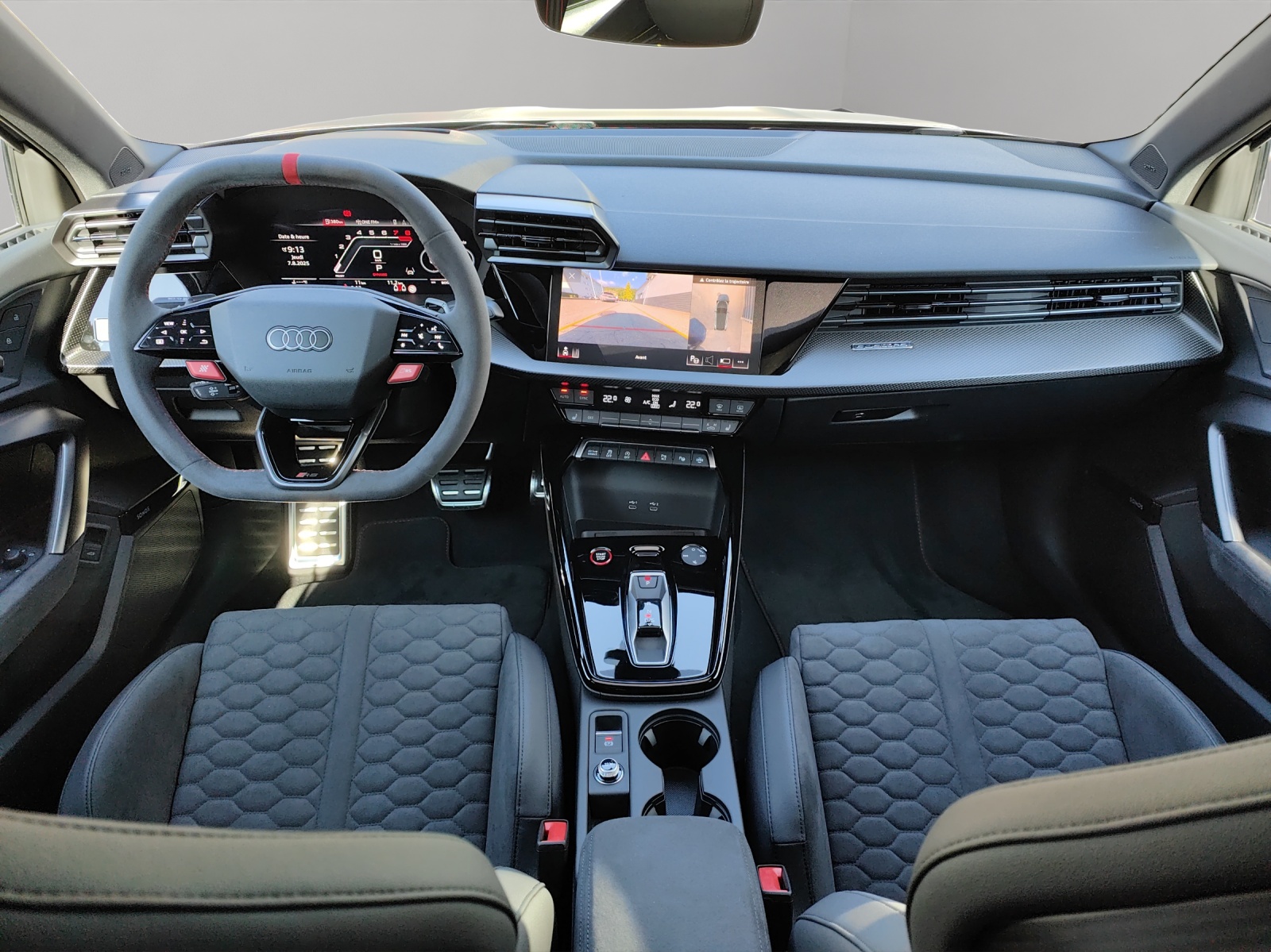 AUDI RS3 Sportback 2.5 TSI quattro S-tronic-image-13