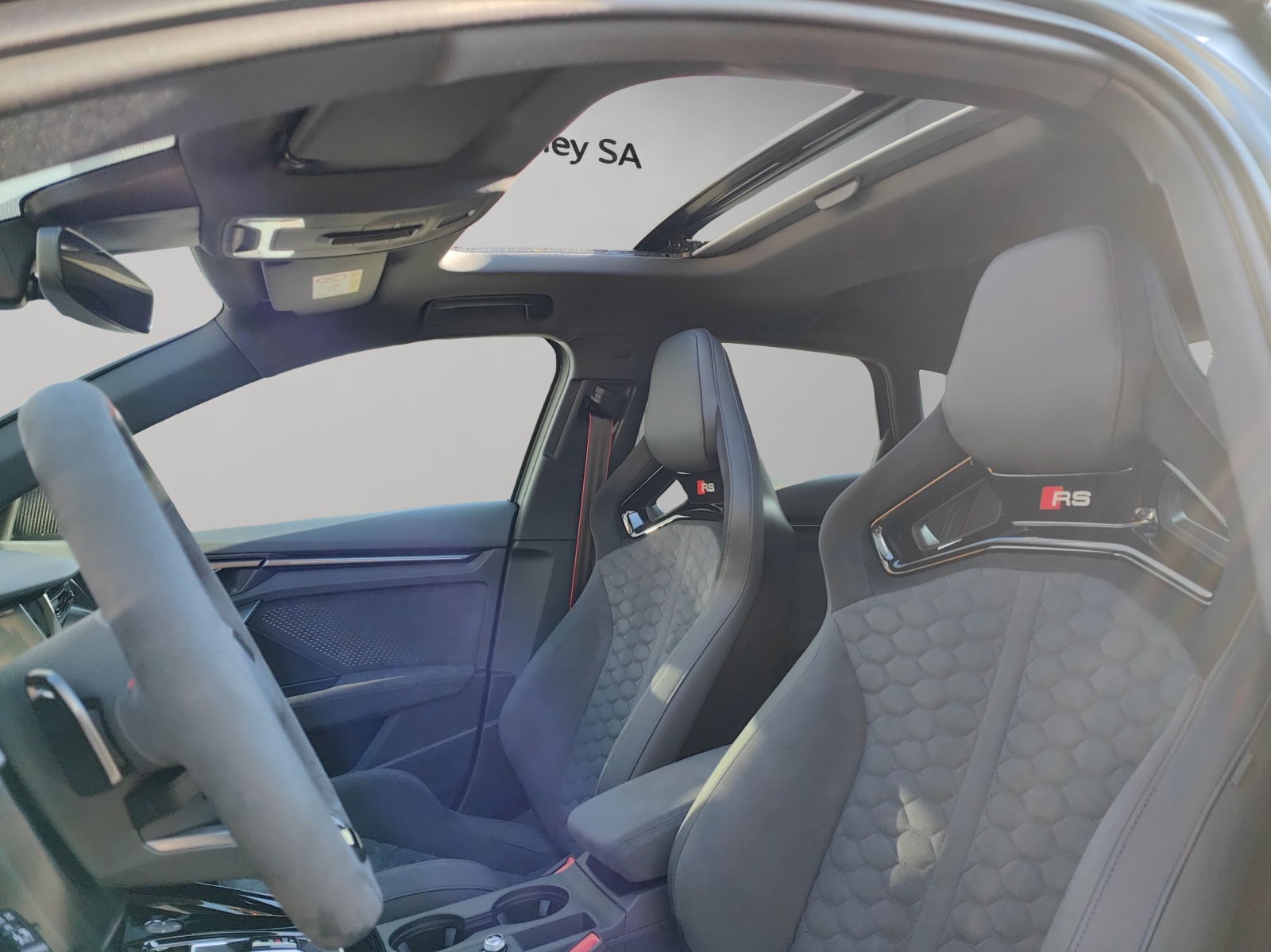 AUDI RS3 Sportback 2.5 TSI quattro S-tronic-image-10