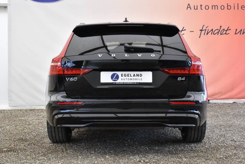VOLVO V60 2.0 B4 Plus Dark-image-5