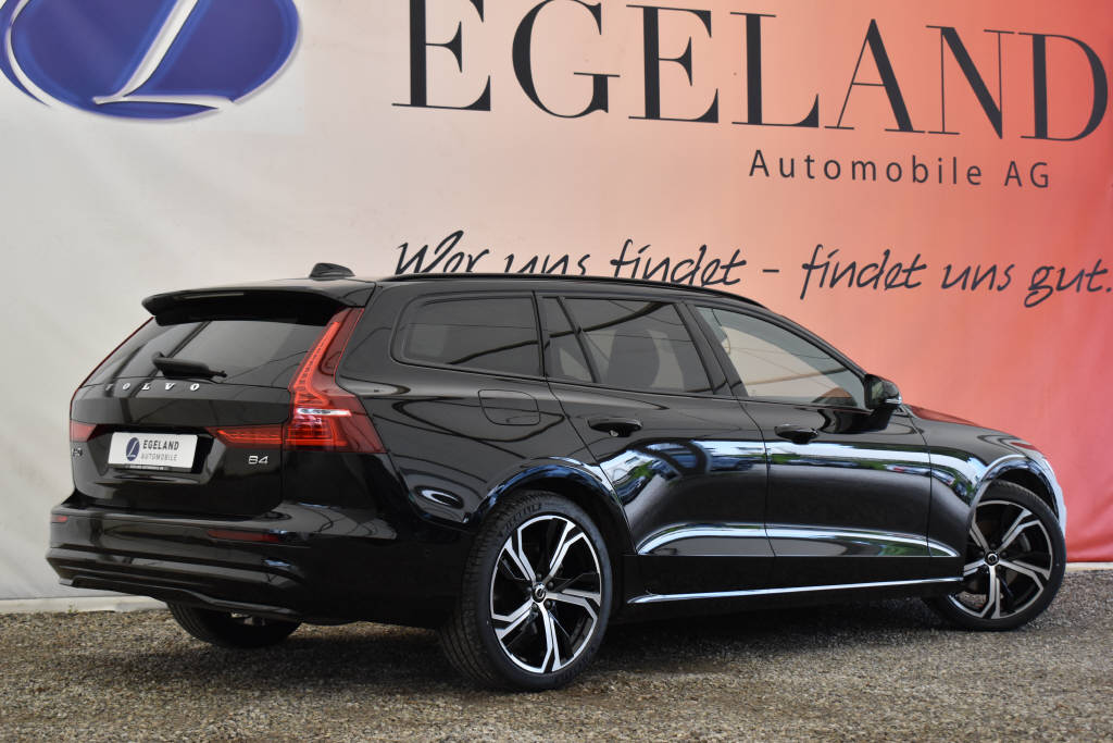 VOLVO V60 2.0 B4 Plus Dark-image-2