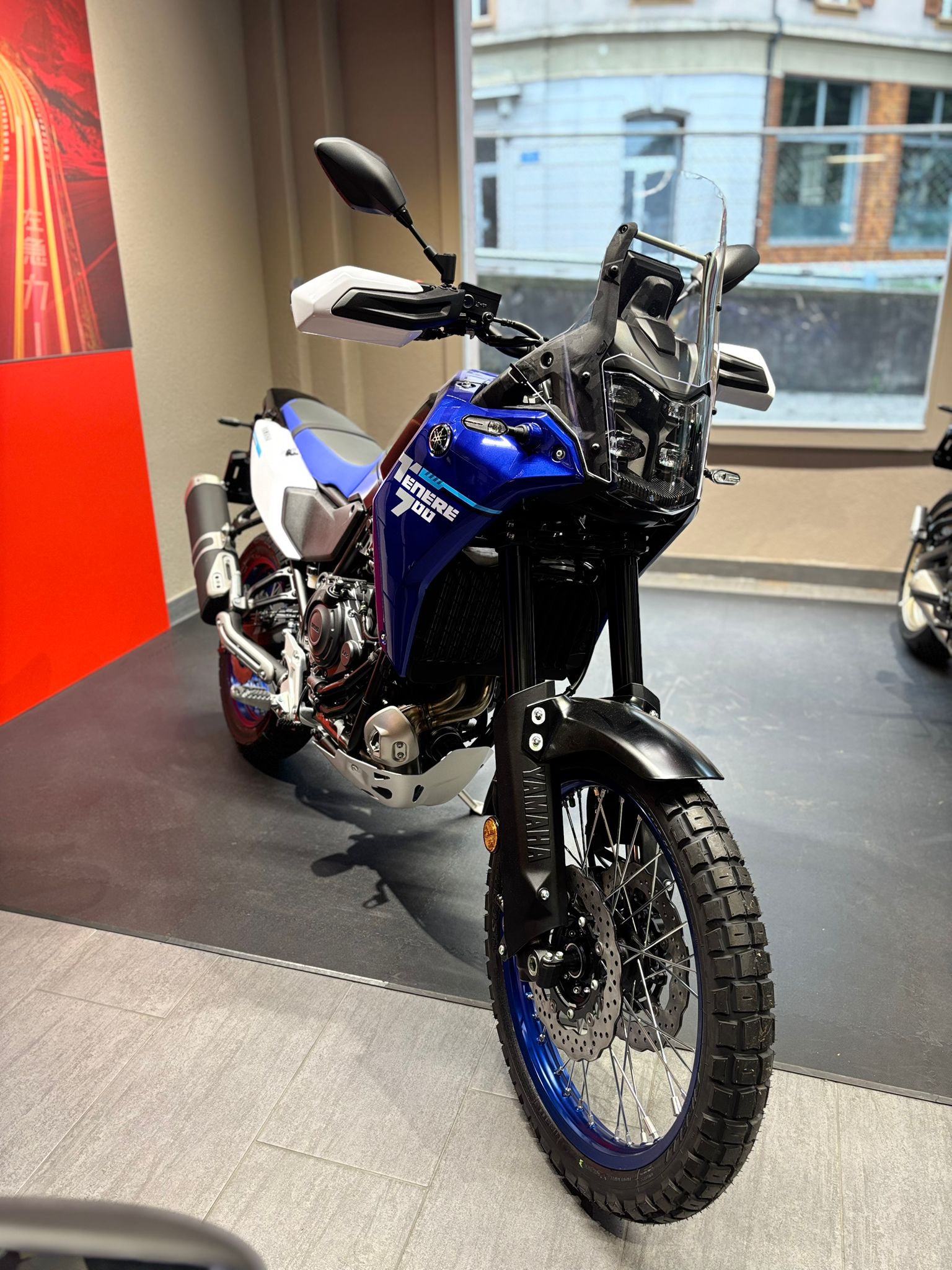 YAMAHA Tenere 700-showroom-element-2