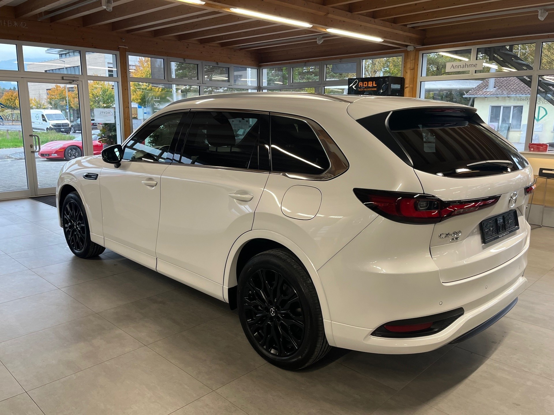 MAZDA CX-80 e-Skyactiv PHEV 327 AWD Homura Plus-image-5