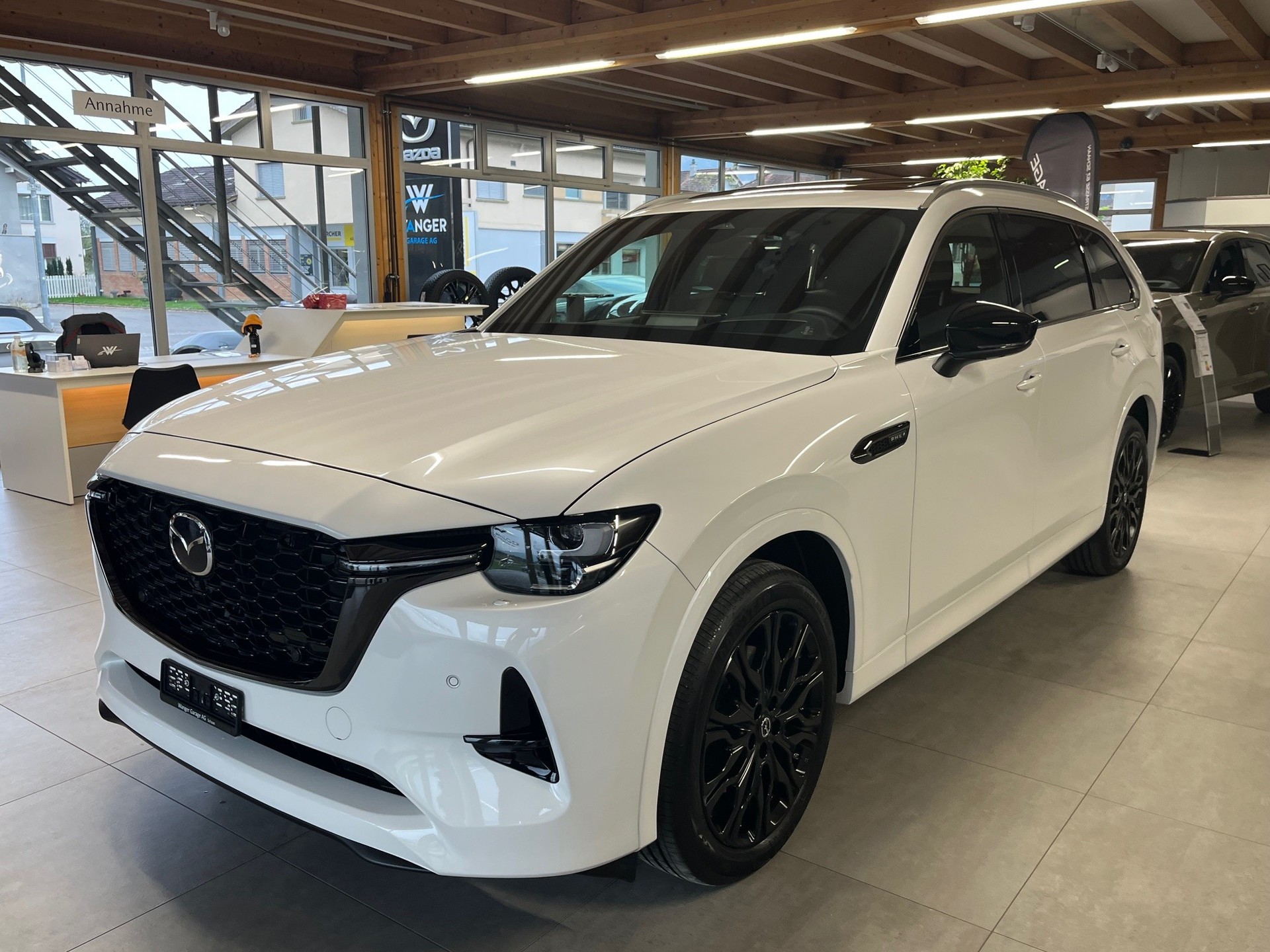 MAZDA CX-80 e-Skyactiv PHEV 327 AWD Homura Plus-image-2