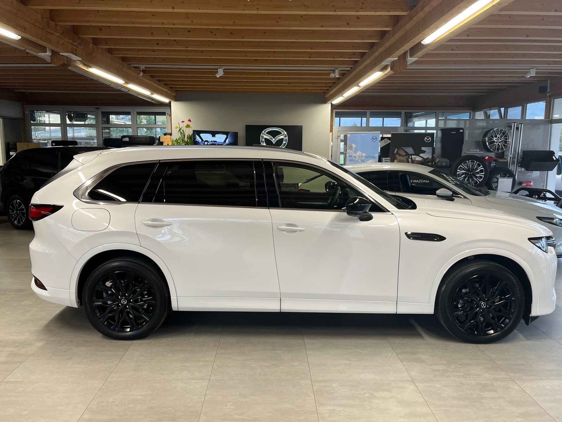 MAZDA CX-80 e-Skyactiv PHEV 327 AWD Homura Plus-image-3
