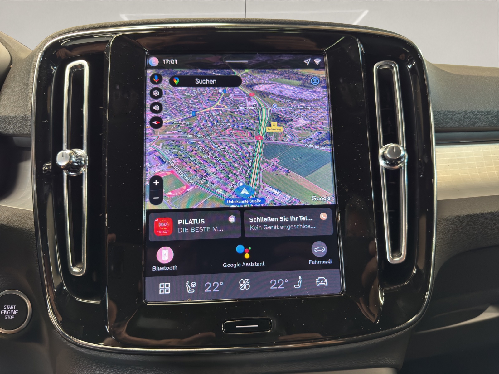 VOLVO XC40 2.0 B4 MH Ultra Dark-image-12
