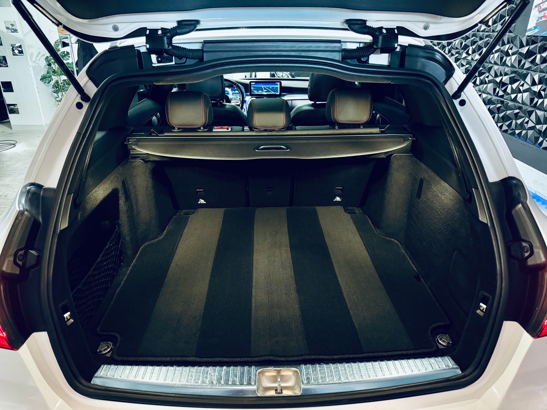 MERCEDES-BENZ C 43 AMG 4Matic 9G-Tronic-image-30