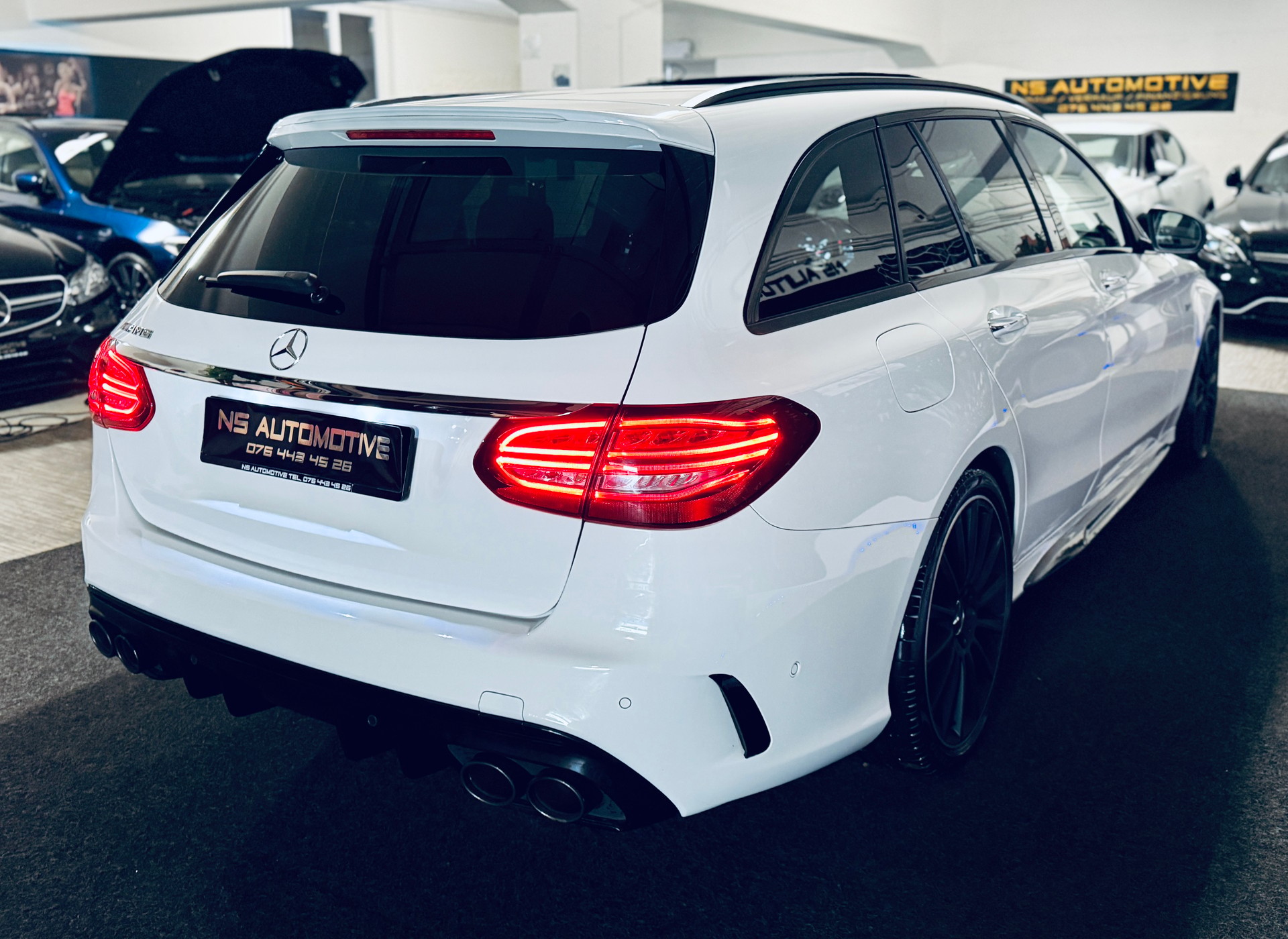 MERCEDES-BENZ C 43 AMG 4Matic 9G-Tronic-showroom-element-3