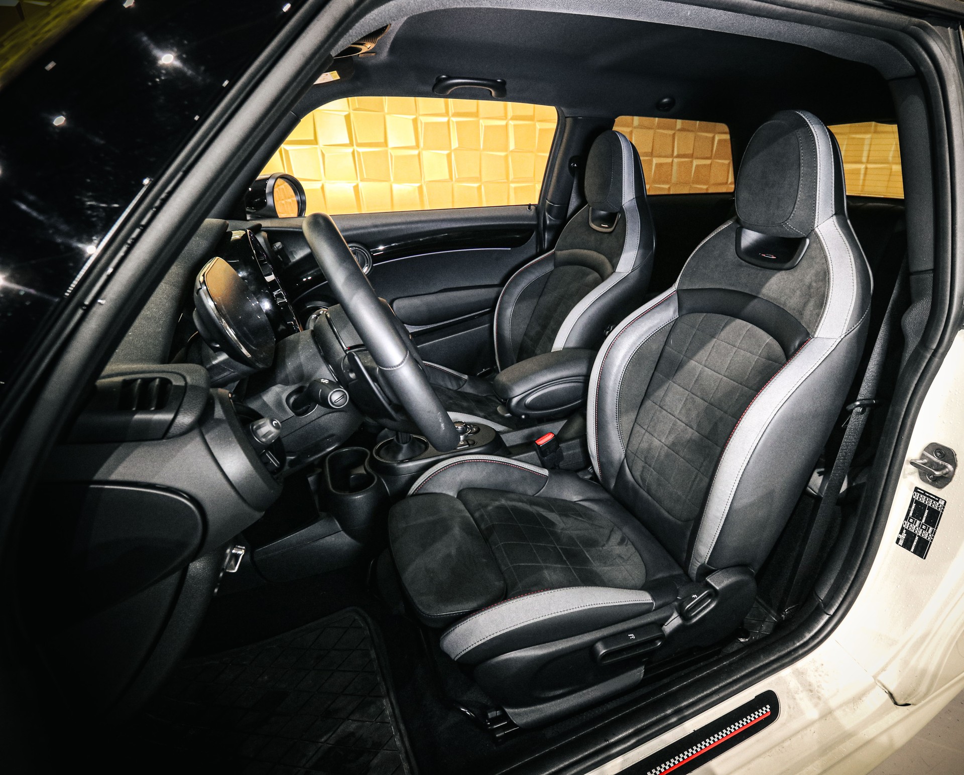 MINI Cooper JCW Steptronic-image-11