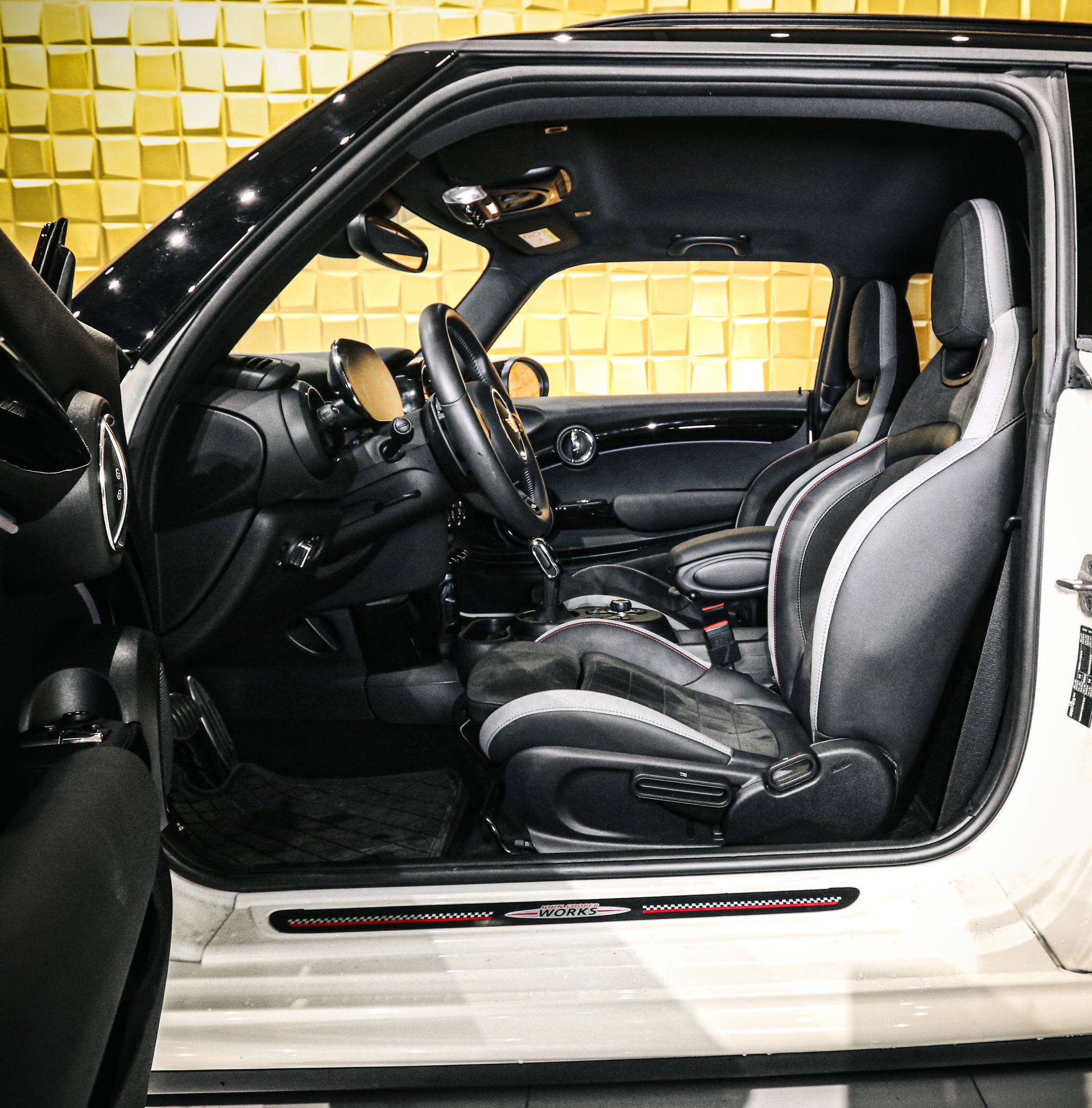 MINI Cooper JCW Steptronic-image-10