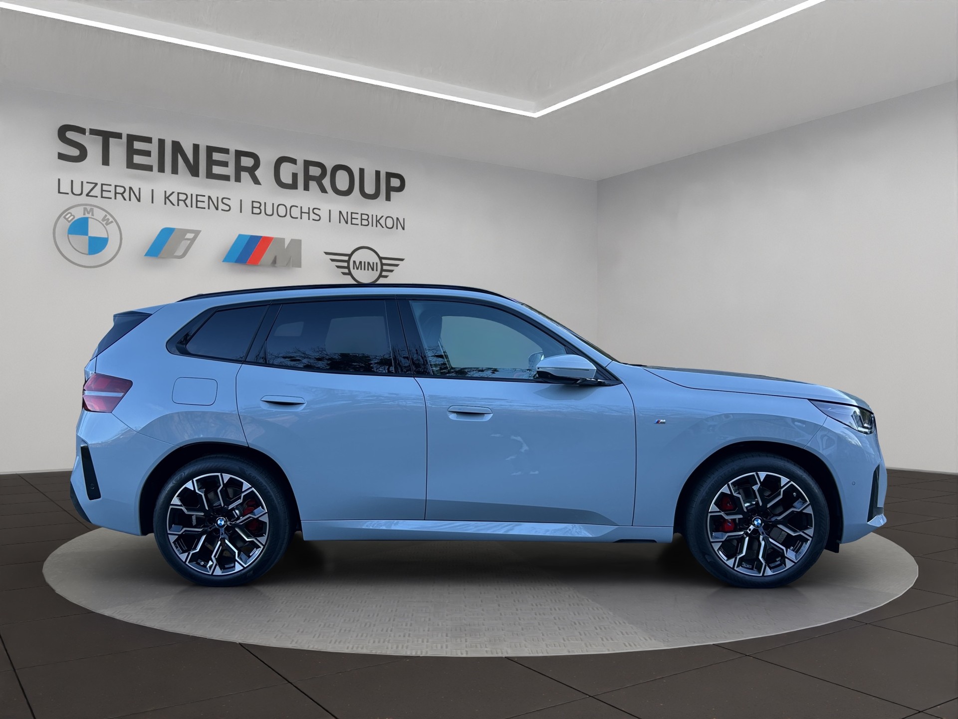 BMW X3 xDrive 30e M Sport Pro-showroom-element-3