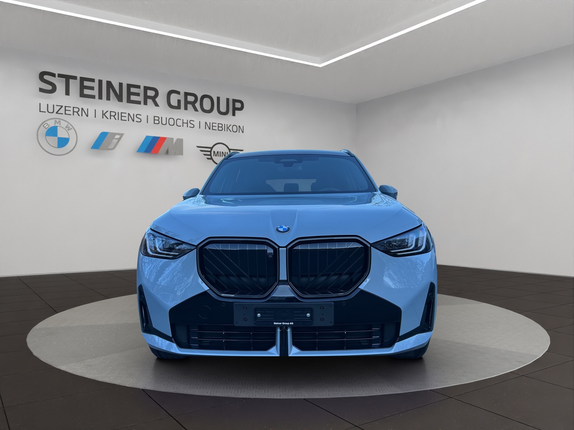 BMW X3 xDrive 30e M Sport Pro-showroom-element-1