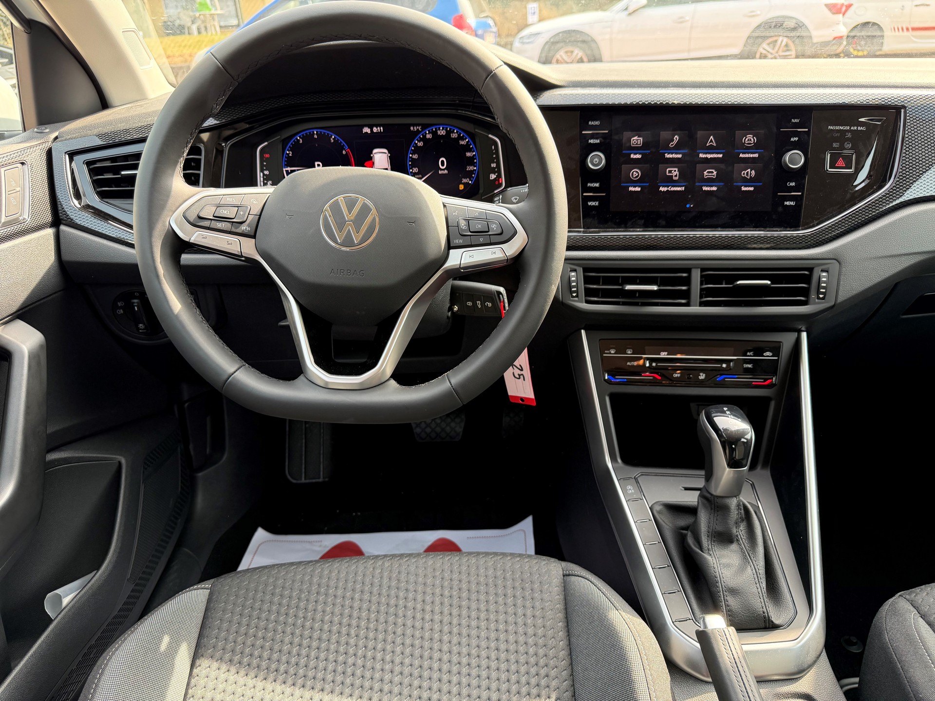 VW Polo 1.0 TSI Life DSG-image-10