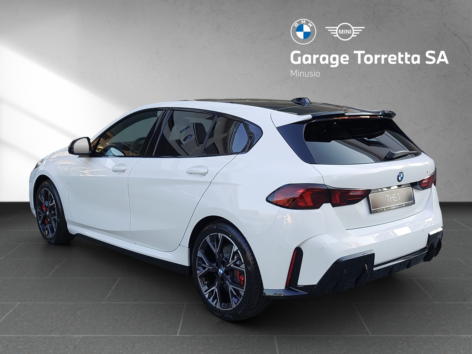 BMW 123 xDrive M Sport Pro Steptronic-image-2